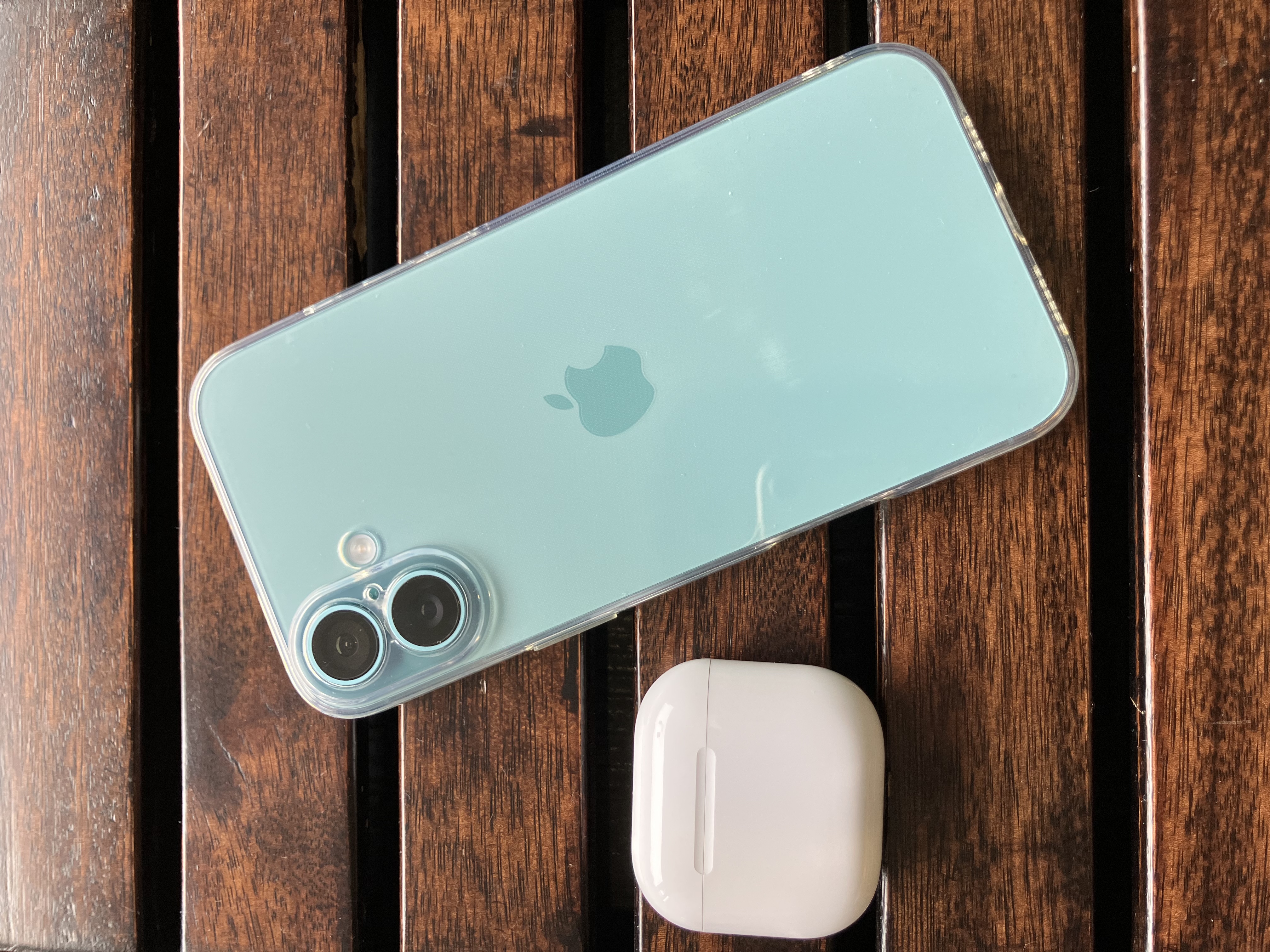 Apple/苹果 iPhone 16 Plus（A3291）128GB 深青色 支持移动联通电信5G 双卡双待手机 实拍图