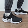 耐克NIKE男子跑步鞋REVOLUTION 7运动鞋春夏款FB2207-001黑白42 实拍图
