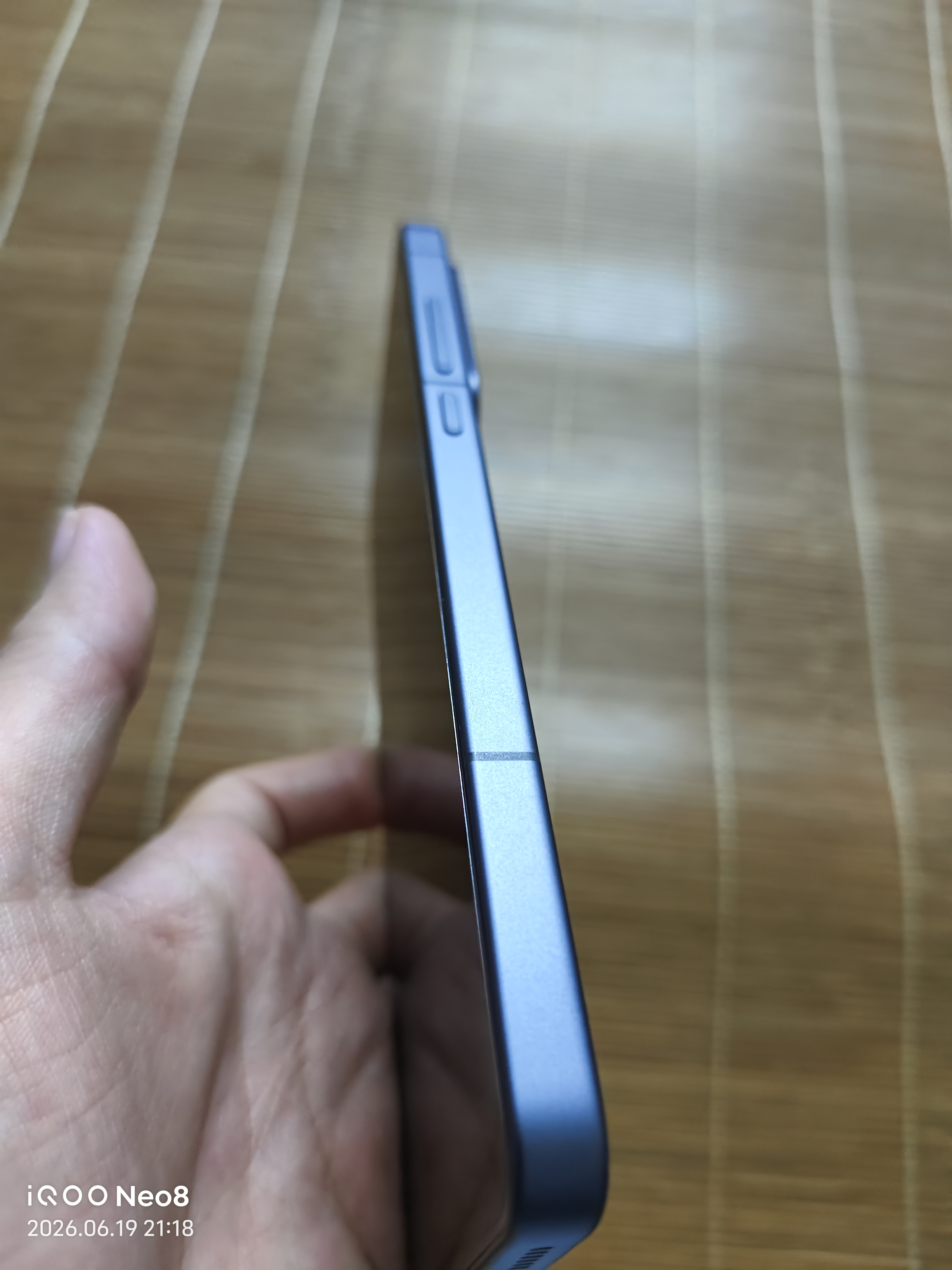 vivo iQOO Neo11 16GB+512GB 疾影黑2K 144Hz珠峰屏 骁龙8至尊版  国家补贴iqooneo11学生游戏电竞手机 实拍图