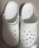 卡骆驰（CROCS）檀健次同款经典洞洞鞋轻便百搭女沙滩鞋包头拖鞋男鞋|10001 白色-100(含智必星) 36 /37(220mm) 实拍图