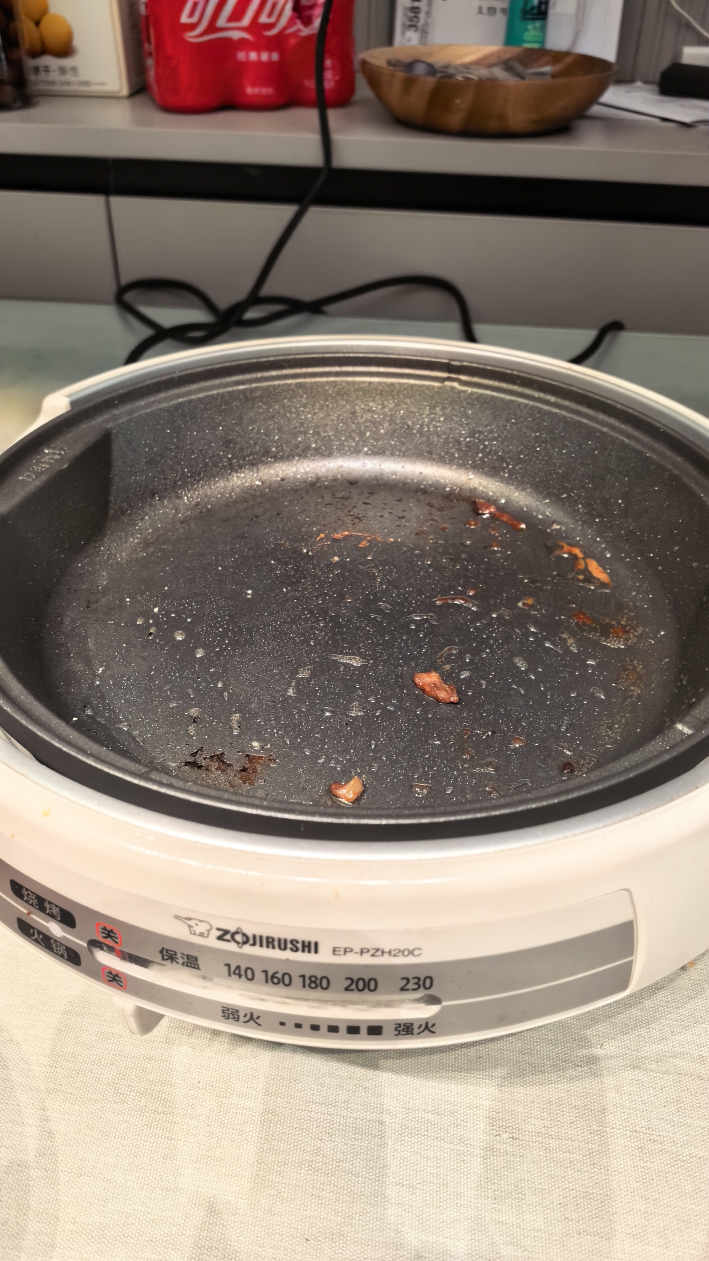 象印（ZO JIRUSHI）多功能电火锅煎烤鸳鸯锅两用 家用多功能锅多用途锅 电热锅/电煎锅/电烤锅/料理锅 大容量4.5L 实拍图