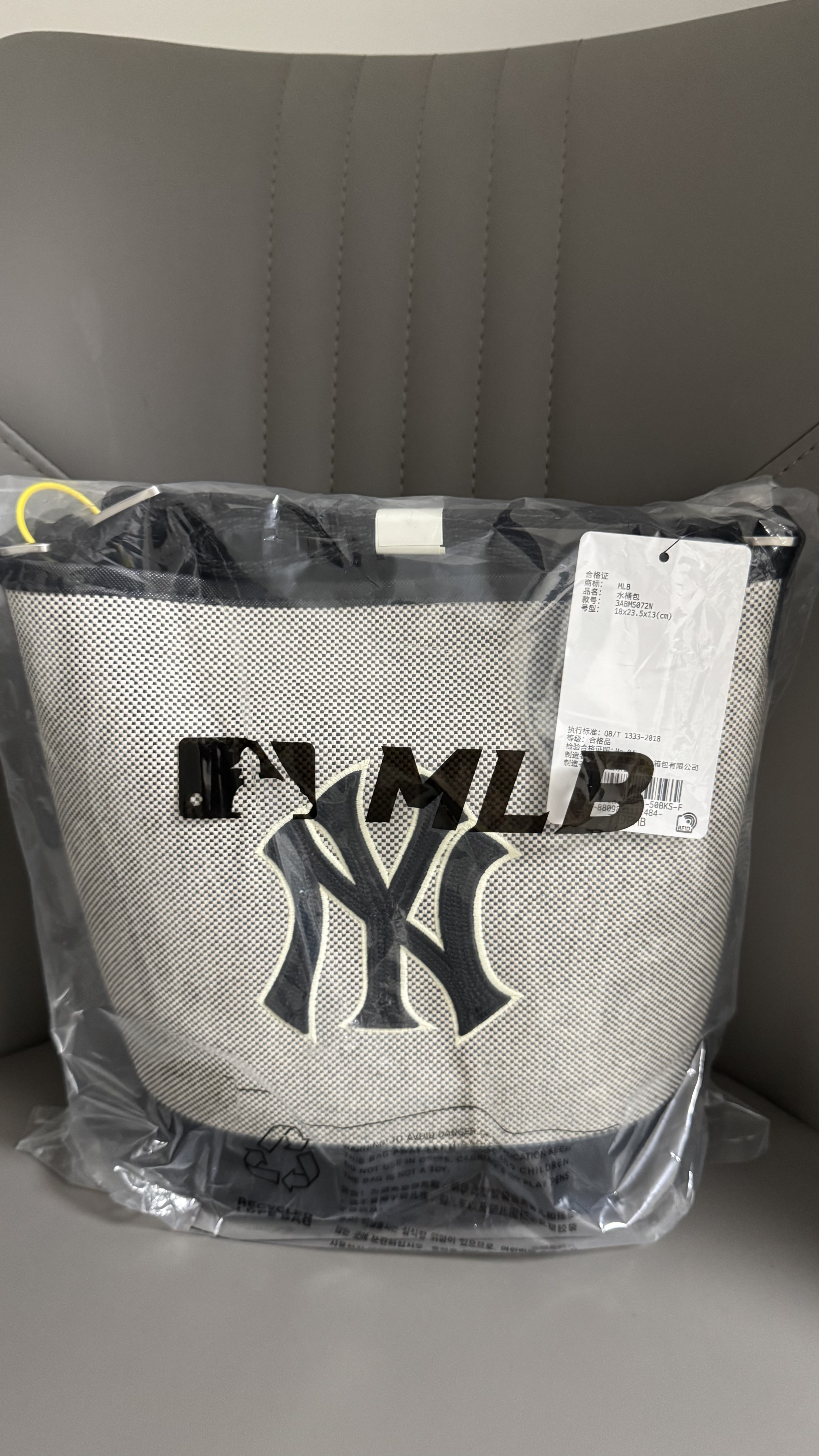 MLB包包女水桶包斜挎包单肩包手提包旅行包送礼物3ABMS072N-50BKS-F 实拍图