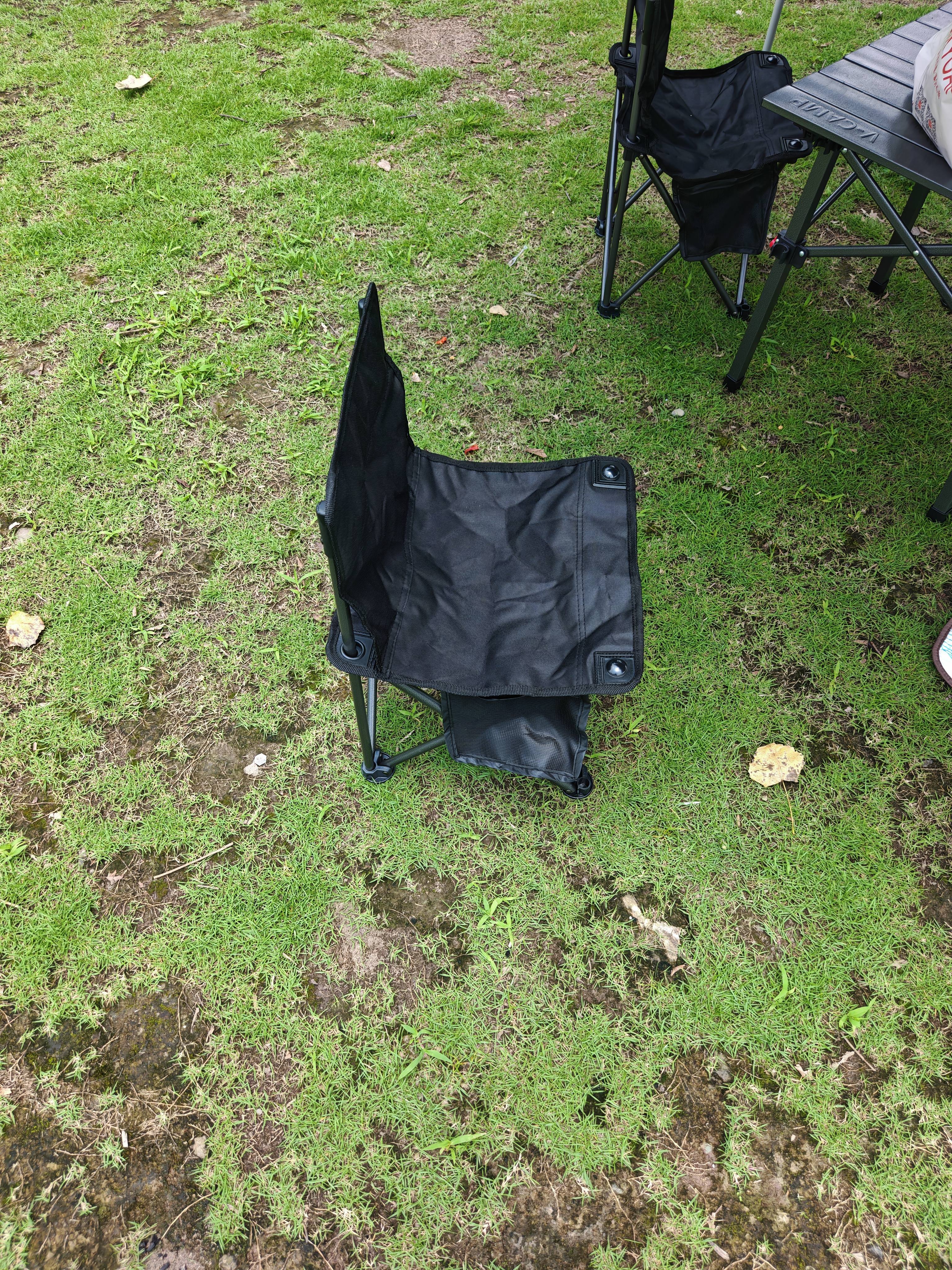 威野营（V-CAMP）户外桌椅套装折叠铝桌烧烤野餐桌椅阳台凳子便携露营桌椅 4椅1桌 实拍图