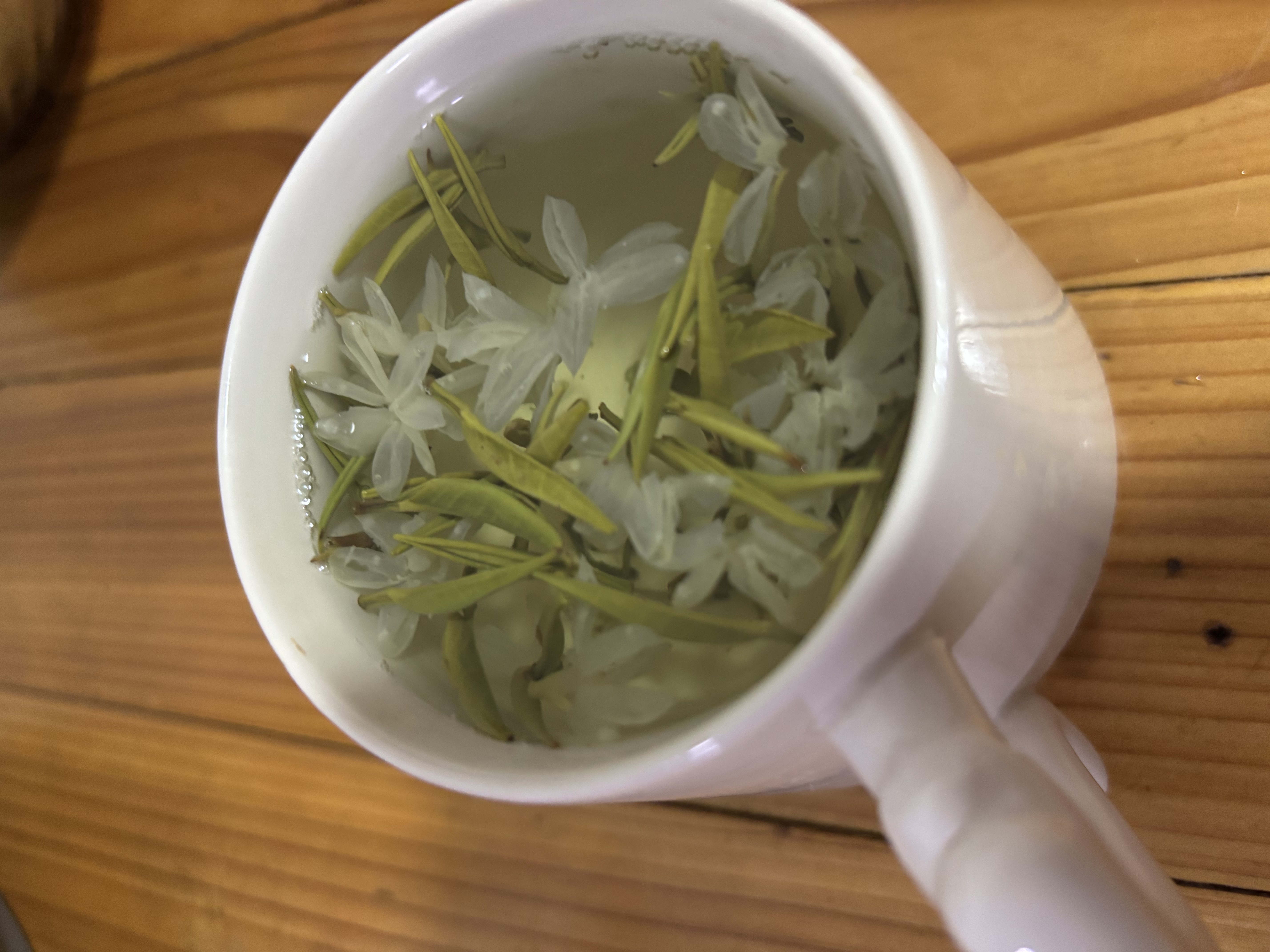 浓香飘雪特级茉莉花茶2026新茶广西横县茉莉银针嫩芽浓香型罐装茶叶礼盒装 特级全嫩芽  罐装 125g 实拍图