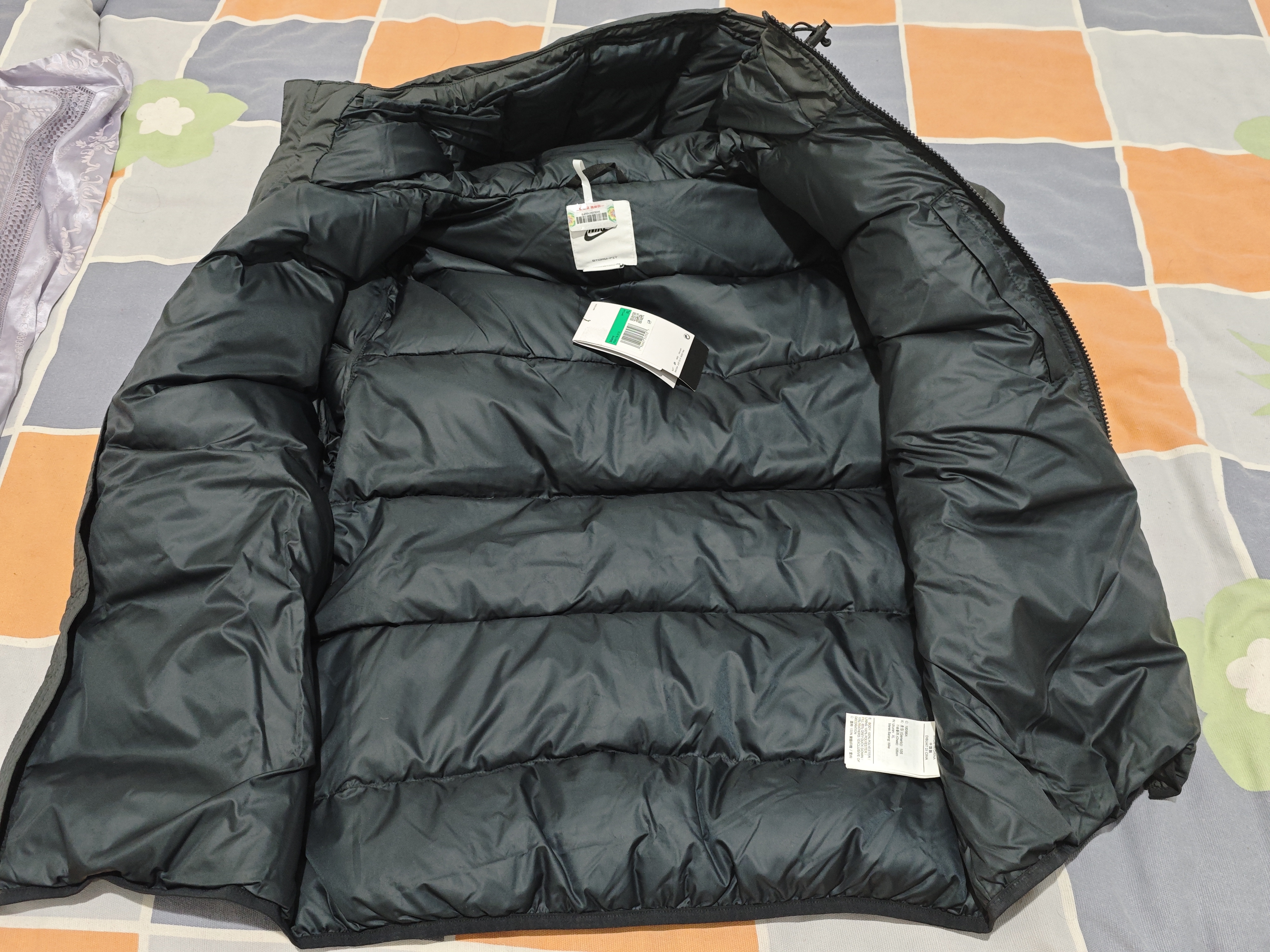 耐克NIKE男冬季短款连帽羽绒服 运动防寒外套 WR系列FB8178-010黑L 实拍图