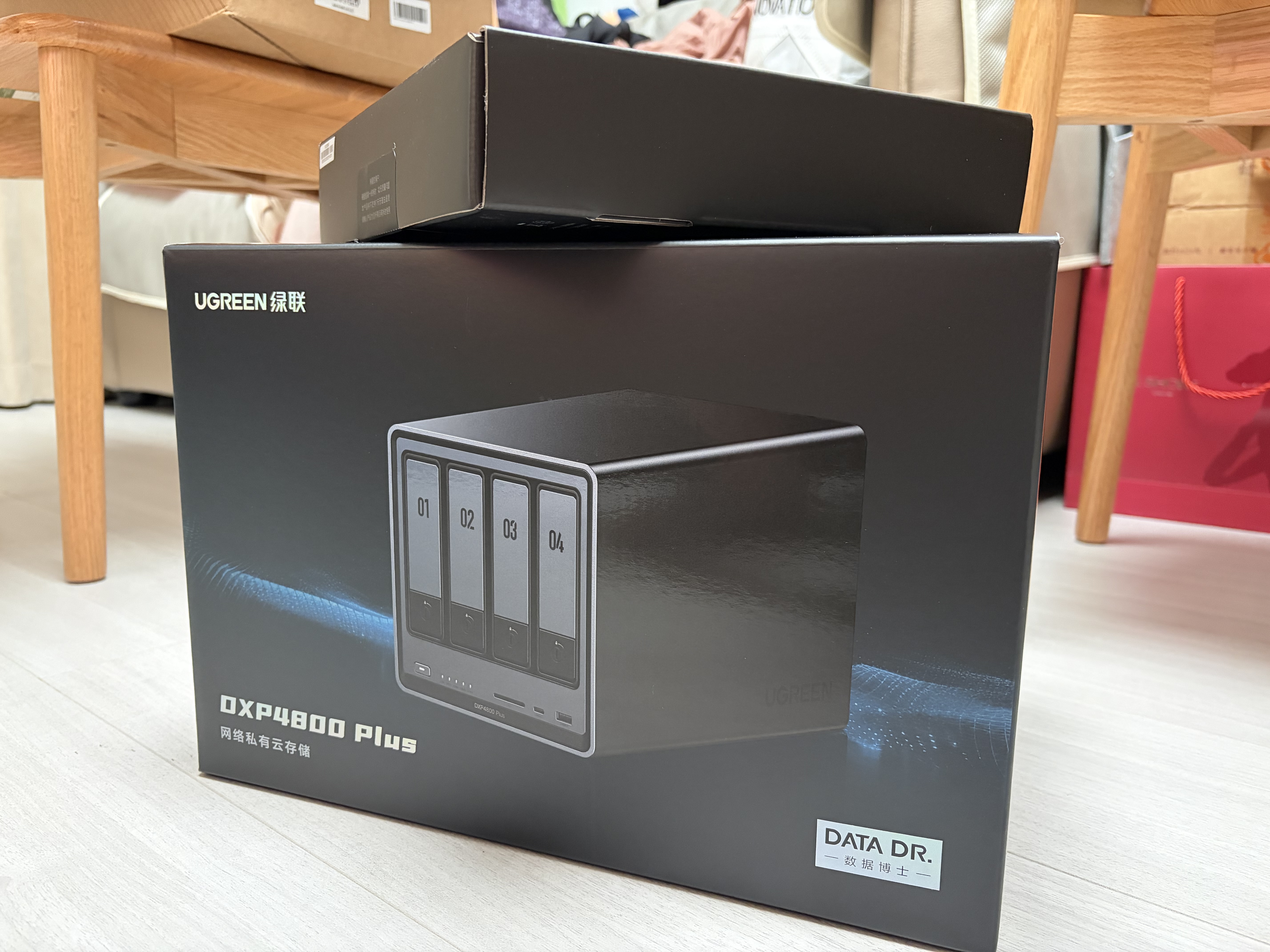 绿联私有云DXP4800 Plus 16G内存16T四盘位NAS网络存储 个人云硬盘家庭服务器 万兆网口 适用iPhone17 实拍图