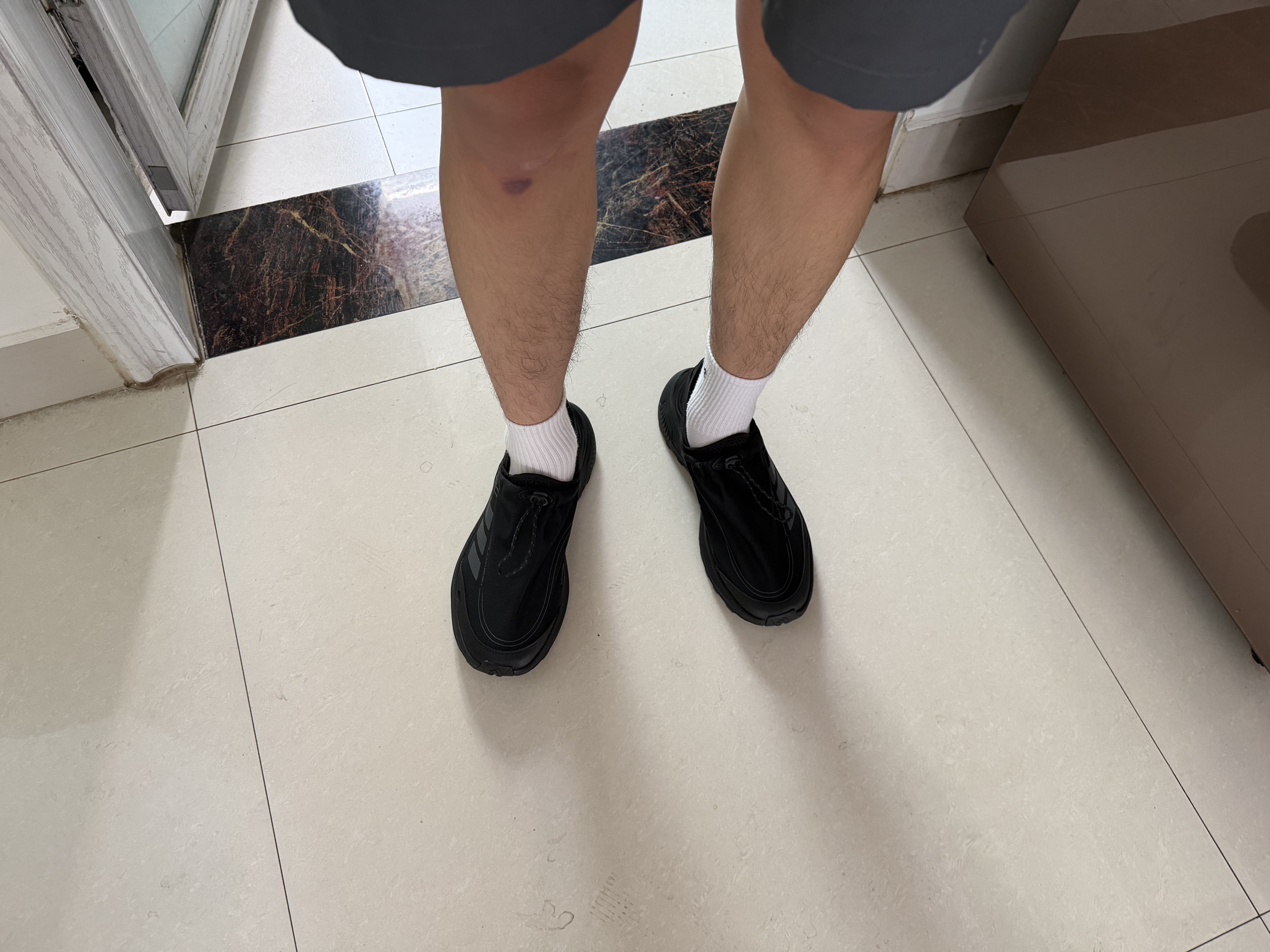阿迪达斯（adidas）男鞋女鞋夏季户外徒步鞋网面透气一脚蹬运动休闲鞋  43 实拍图
