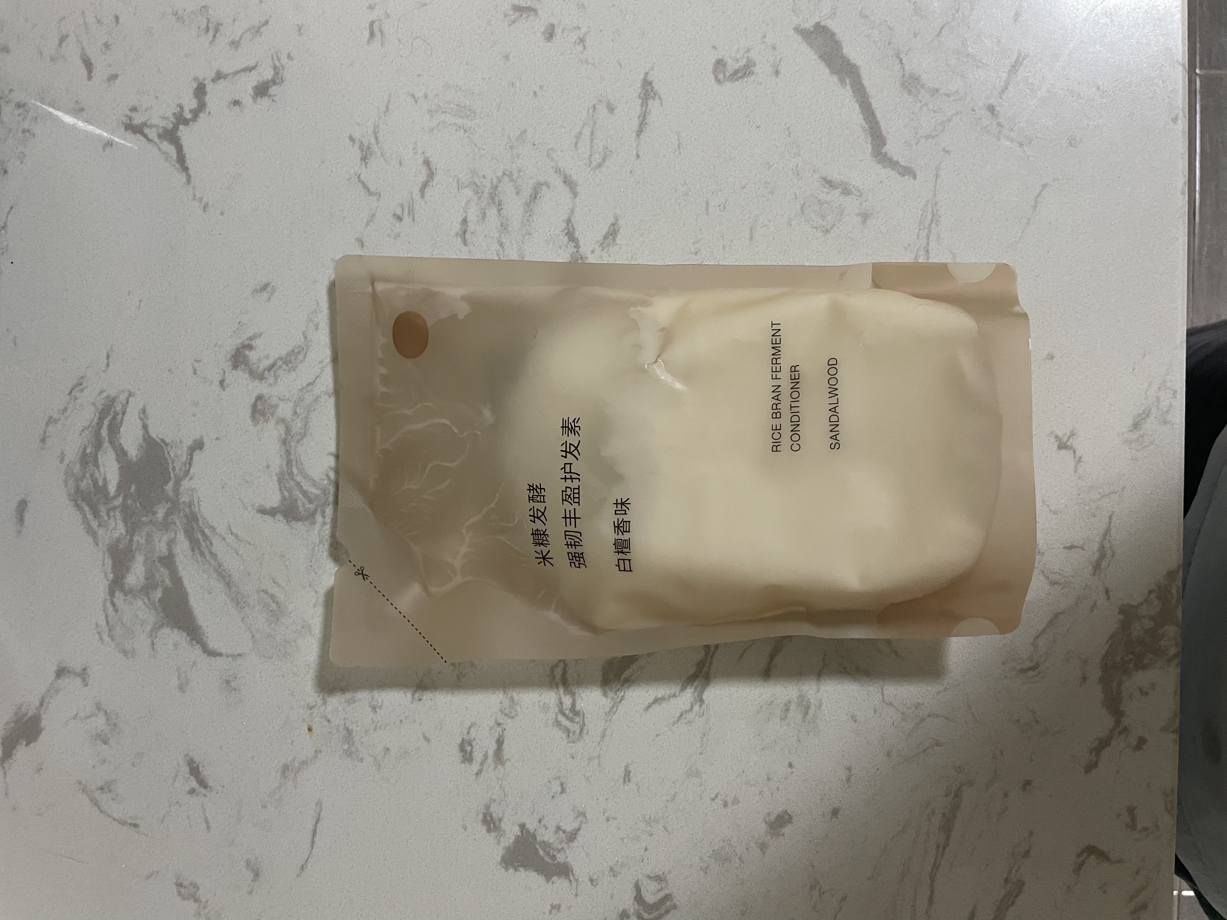 MUJI米糠发酵强韧丰盈护发素 替换装 380ml 实拍图