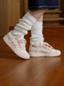 adidas ENTRAP美式校园风运动少年感复古篮球风板鞋男女阿迪达斯   白色/粉色   40 实拍图