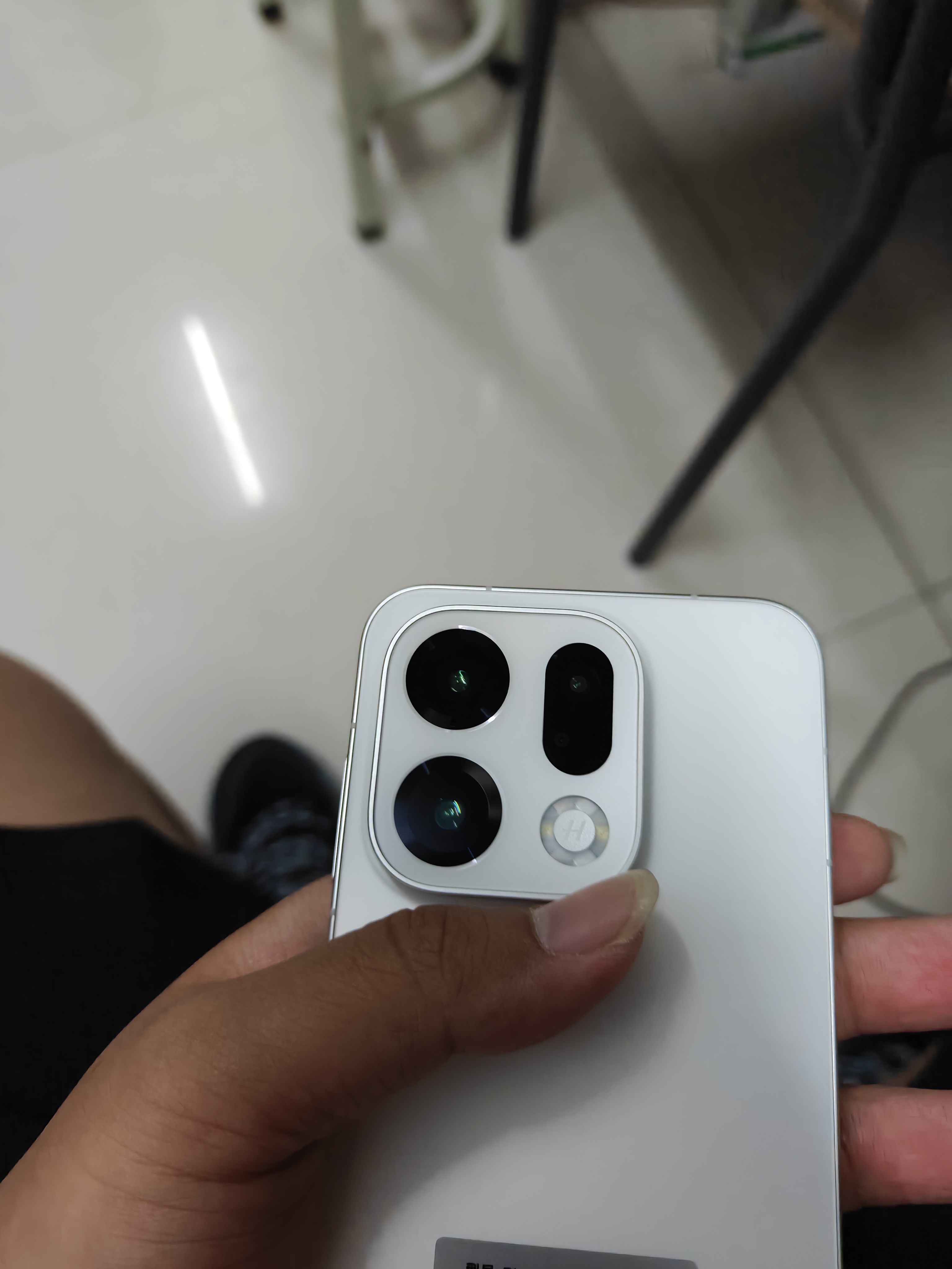 OPPO Find X9 16GB+1TB 霜白 4K超清实况照片 天玑9500 拍照旗舰智能手机 国家补贴 旅拍神器 5G 实拍图