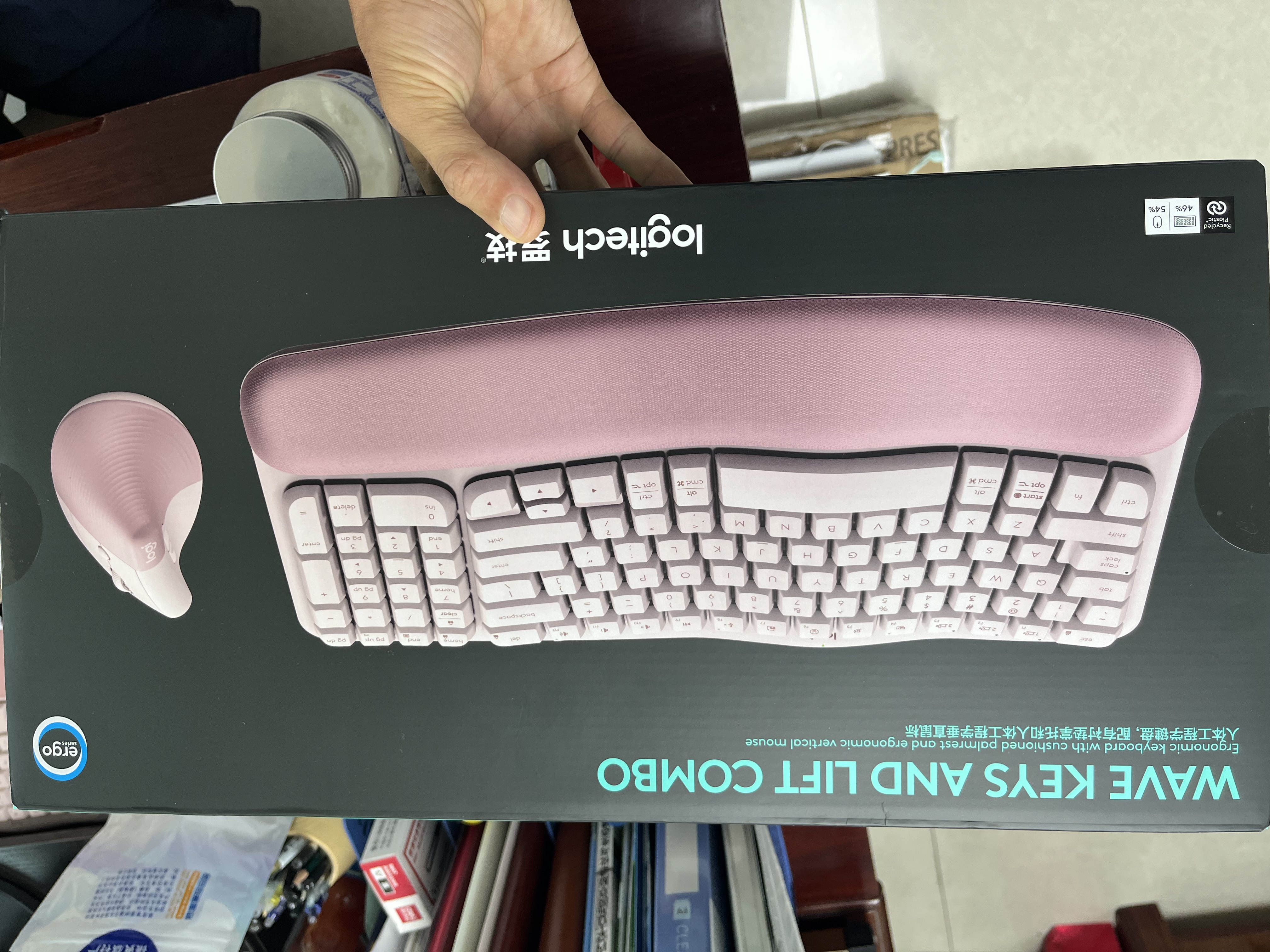 罗技（Logitech）Wave Combo 无线人体工学键鼠套装 垂直鼠标 无线蓝牙鼠标 办公键盘 无线键盘 蓝牙键盘 粉色 实拍图