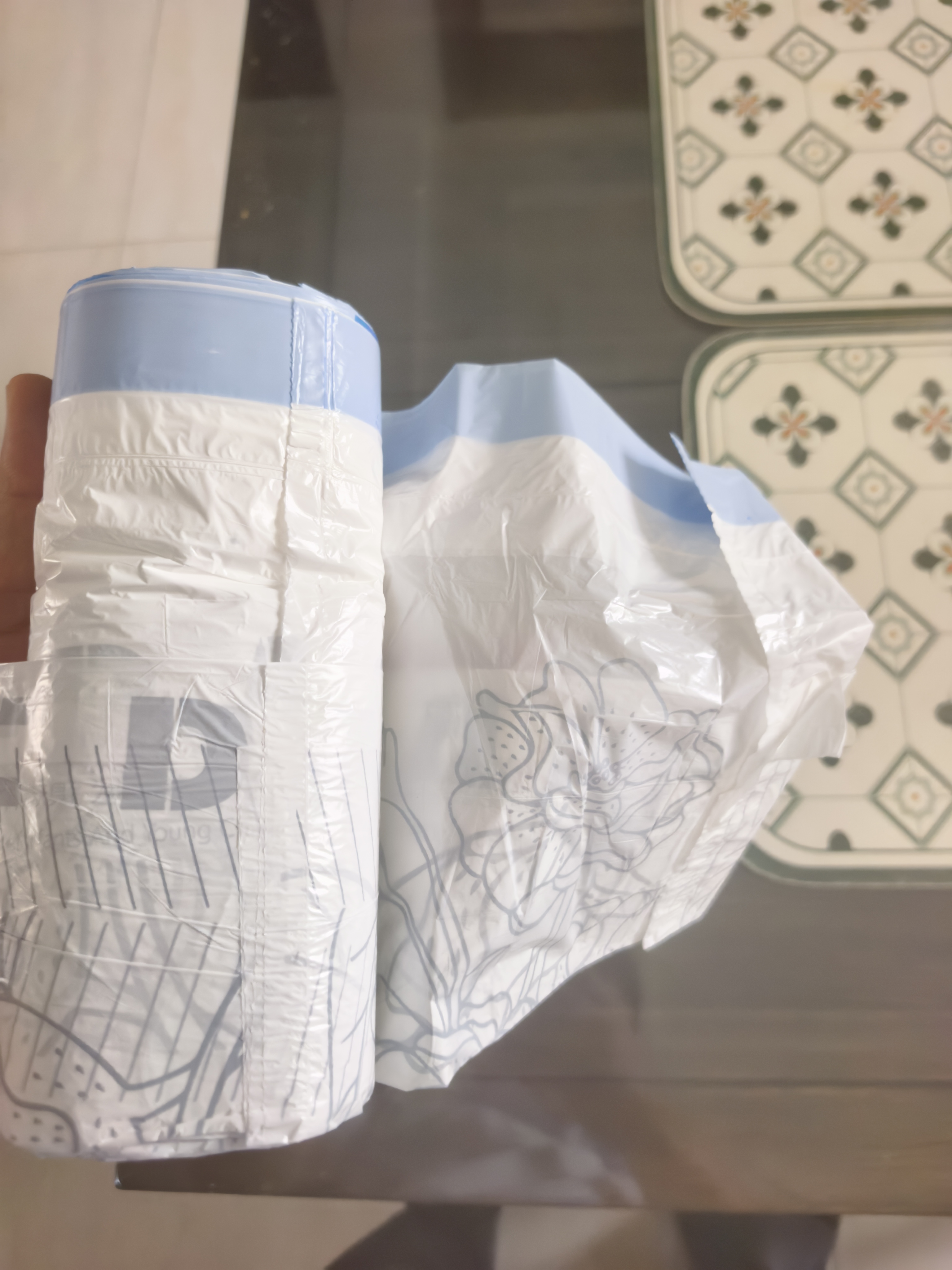 利得抽绳垃圾袋印花50*55cm100只双面2.4丝免撕厨房大垃圾袋馥郁系列 实拍图