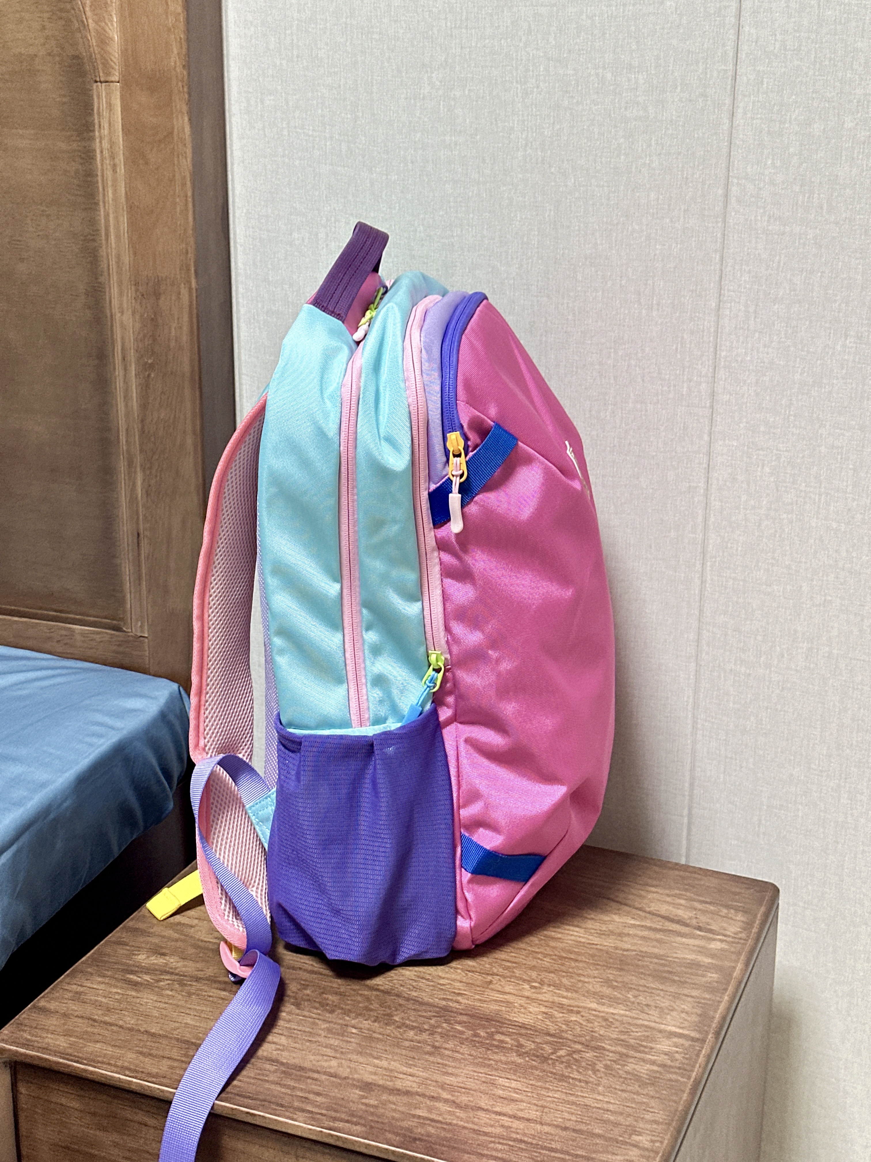 YOME超轻书包护脊减负多巴胺3-6年级初中高中学生双肩背包 实拍图