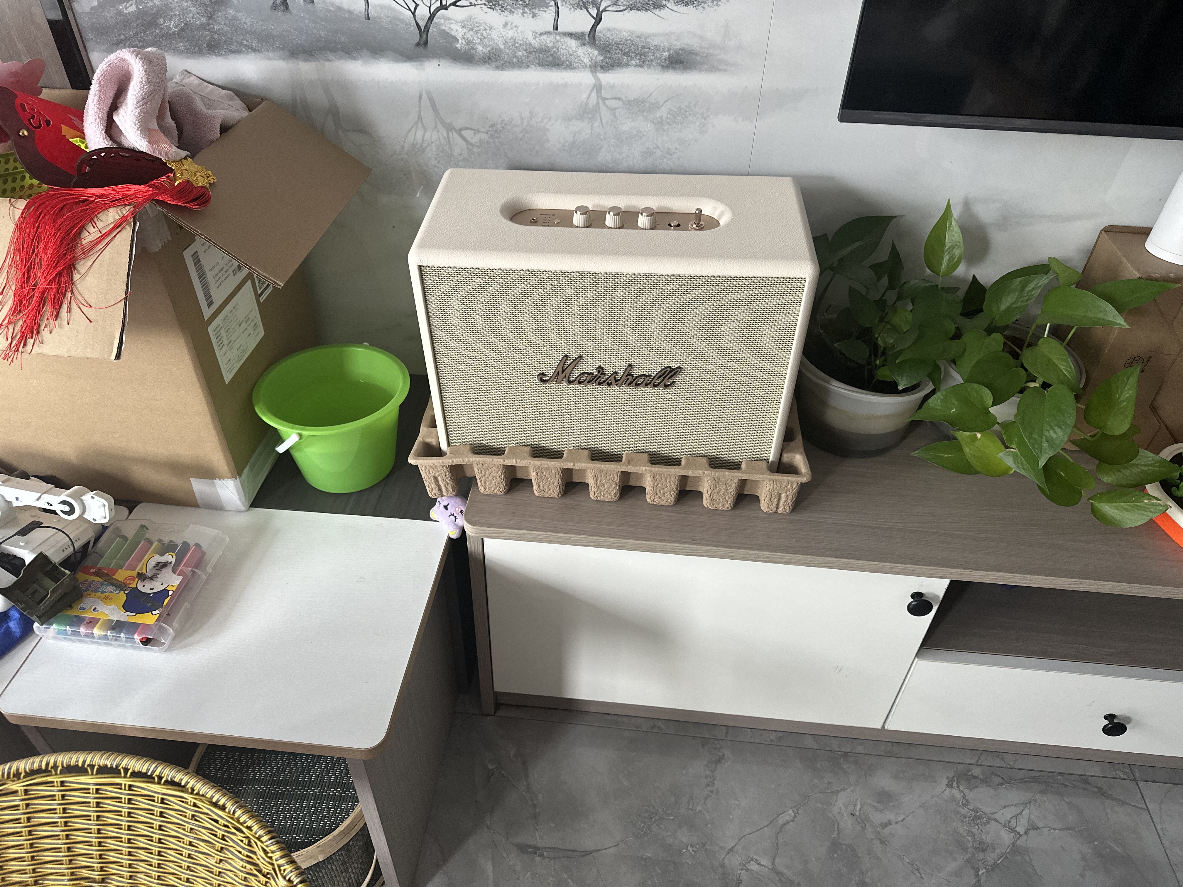 马歇尔（Marshall）WOBURN III第三代家用音响无线蓝牙5.2音箱大音量超重低音音箱发烧级电视音响2026新款礼物高保真 奶白色 实拍图