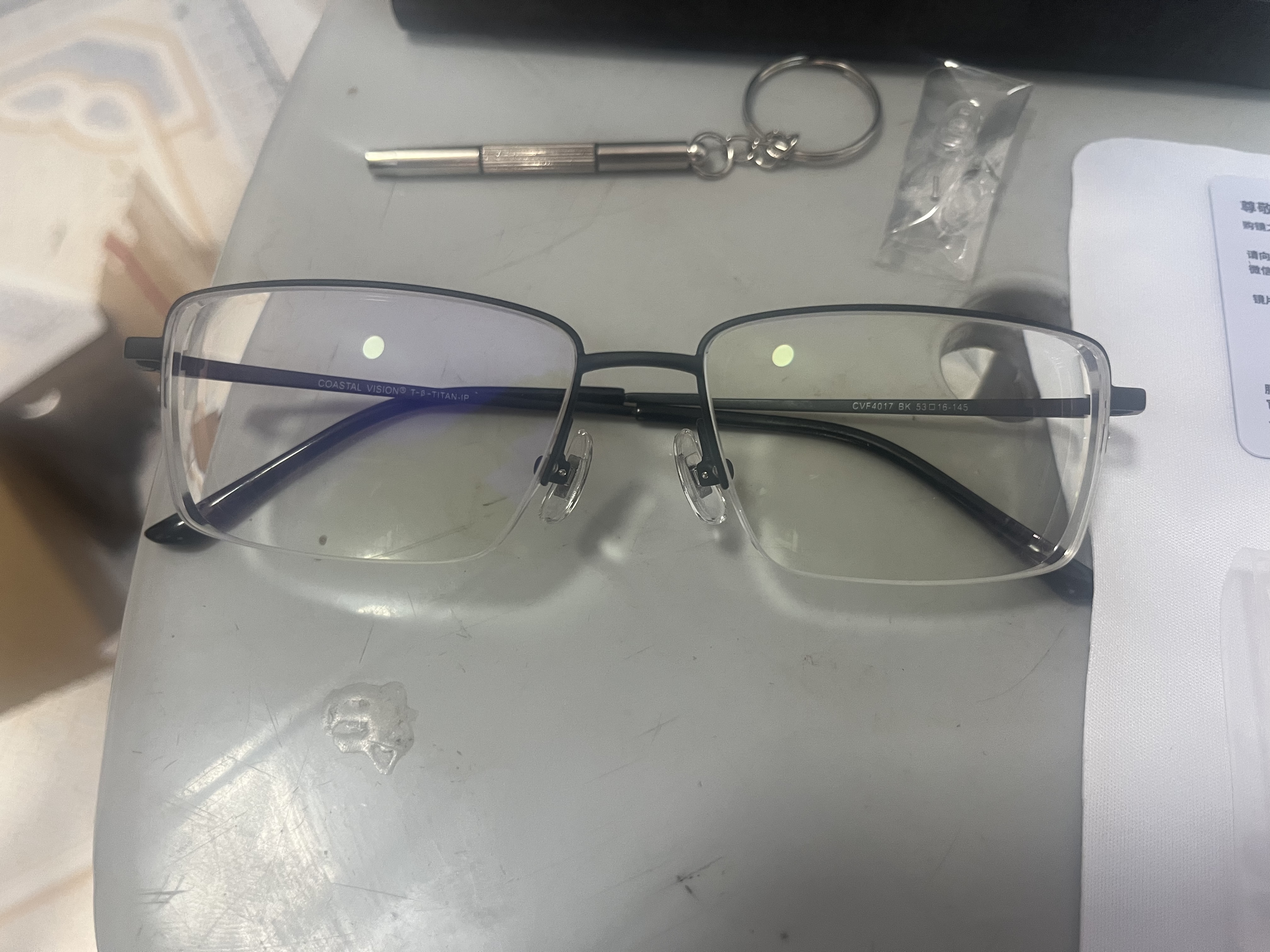 依视路（ESSILOR） 新款商务男镜架时尚镜框女配依视路镜片近视定制眼镜网上配镜 钛金属-半框-4017BK-黑色 镜框+依视路A4防蓝光1.60现片 实拍图