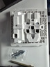 正泰(CHNT)开关插座墙壁面板家用86型面板五孔插座带开关 NEW6C幻银灰 实拍图
