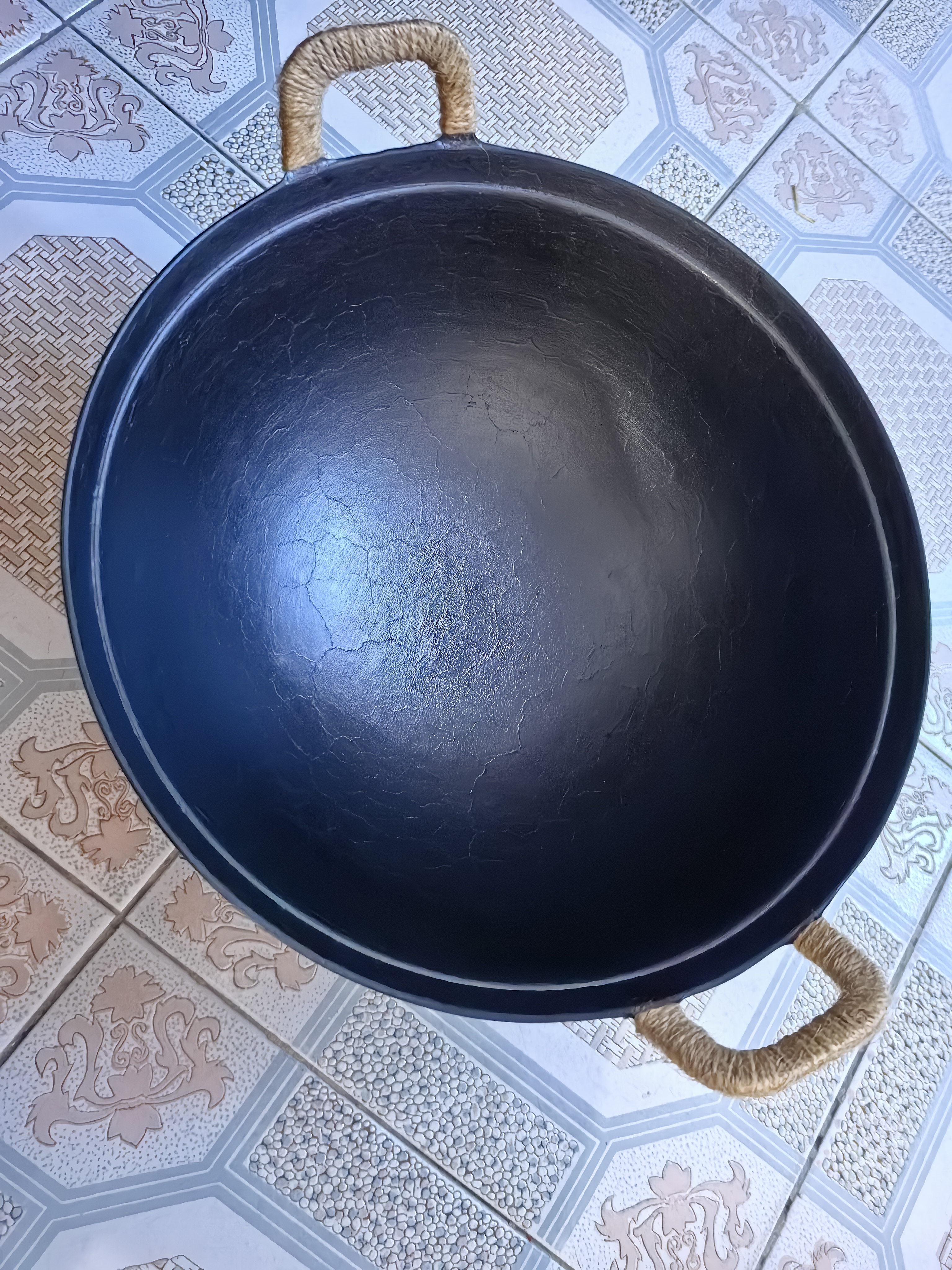 王源吉铁锅炒锅双耳老式家用圆底苏锅王无涂层龟纹大肚炒菜锅铸铁锅32cm 实拍图
