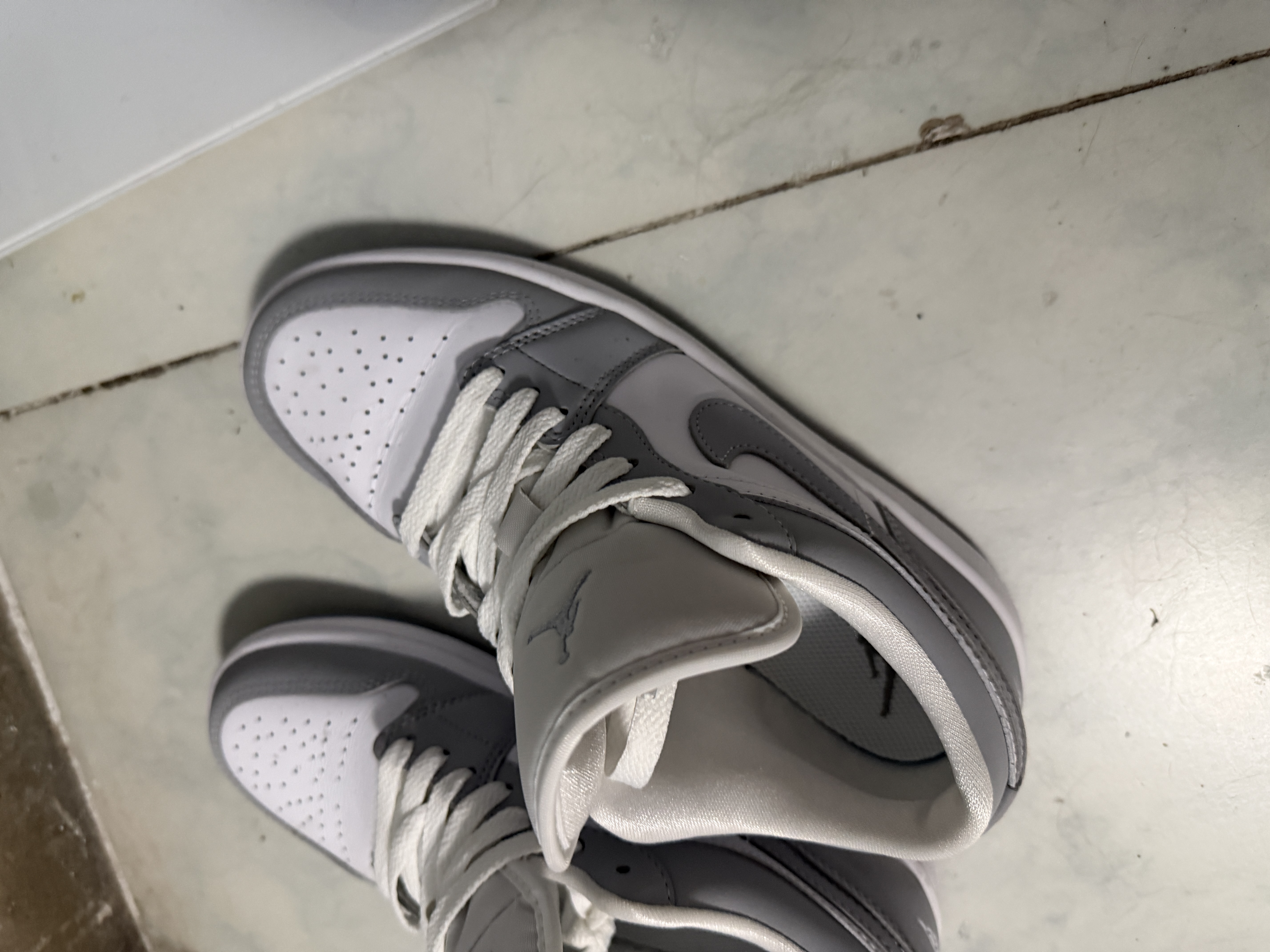 耐克NIKE男女AJ1小迪奥 轻奢感AJ 1运动休闲鞋DC0774-105白灰38 实拍图