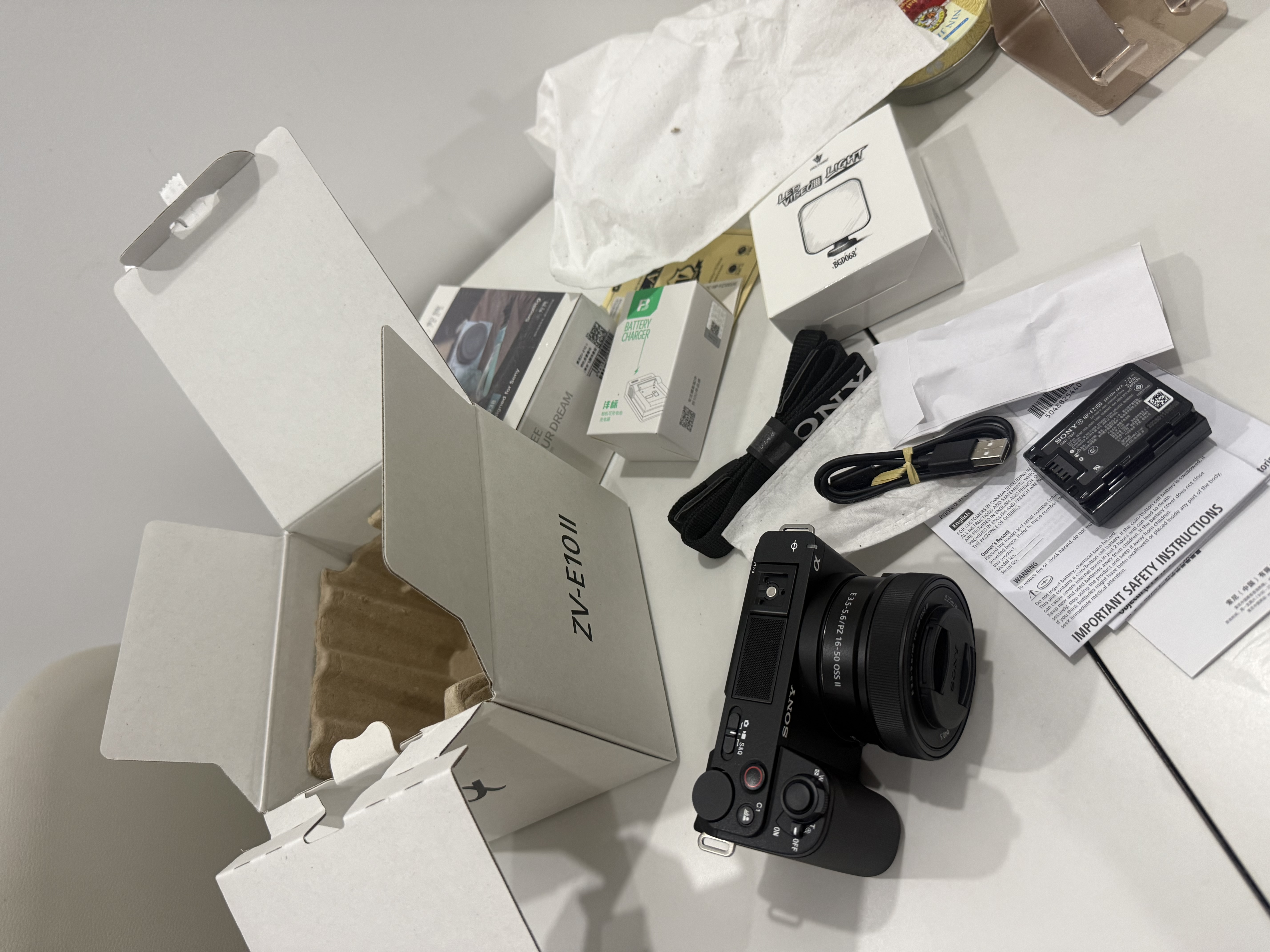 索尼（SONY）zv-e10二代ZV-E10 II 微单数码相机E10二代APS-C半画幅zv-e10M2K精准对焦直播美颜创意外观滤镜 黑色ZV-E10二代【套机】 官方标配【赠充电器 补光灯等】 实拍图
