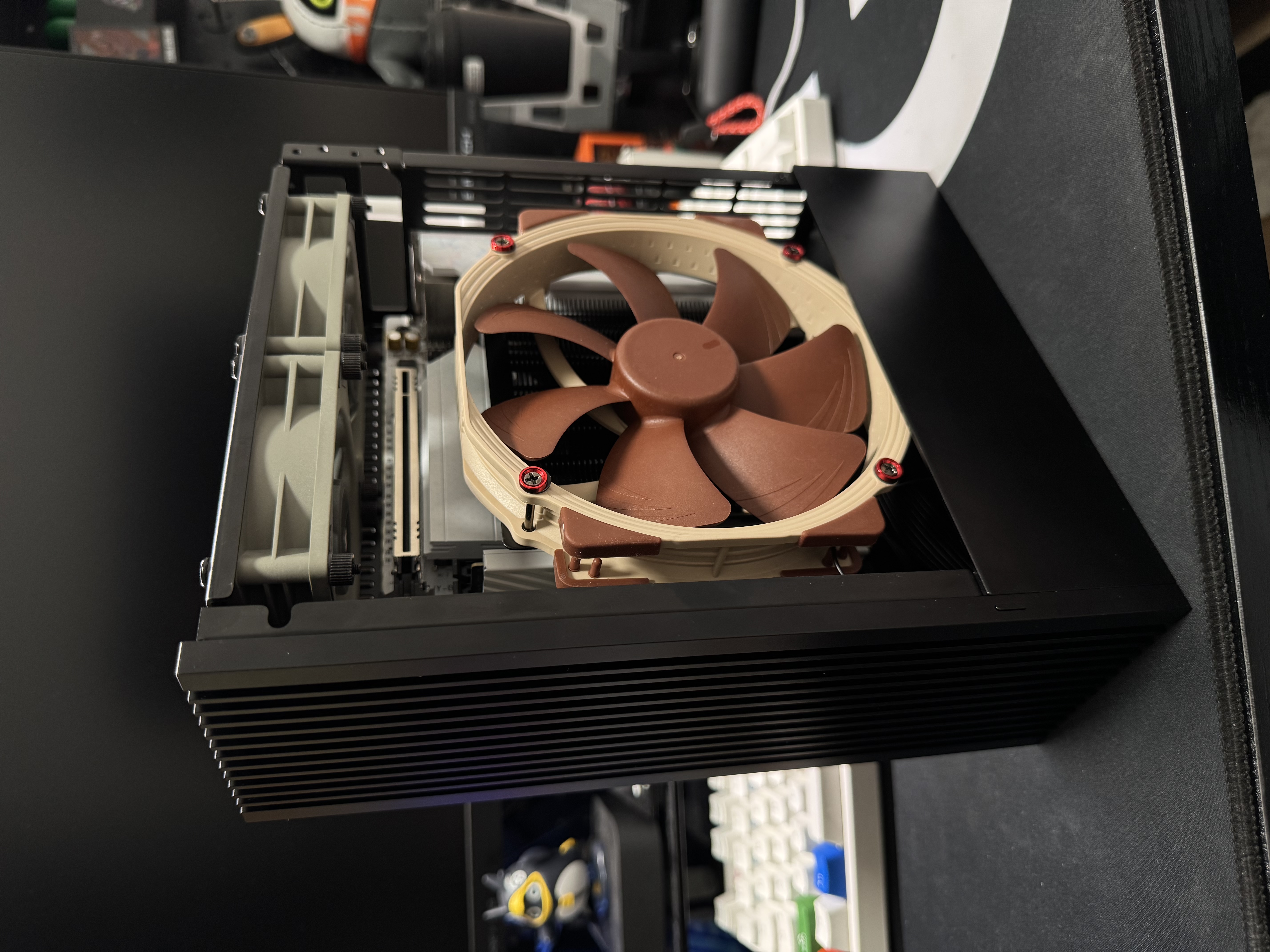 全汉（FSP） FSP Flex-350G 额定350W电源（小1U尺寸/全模组/风扇启停） 实拍图