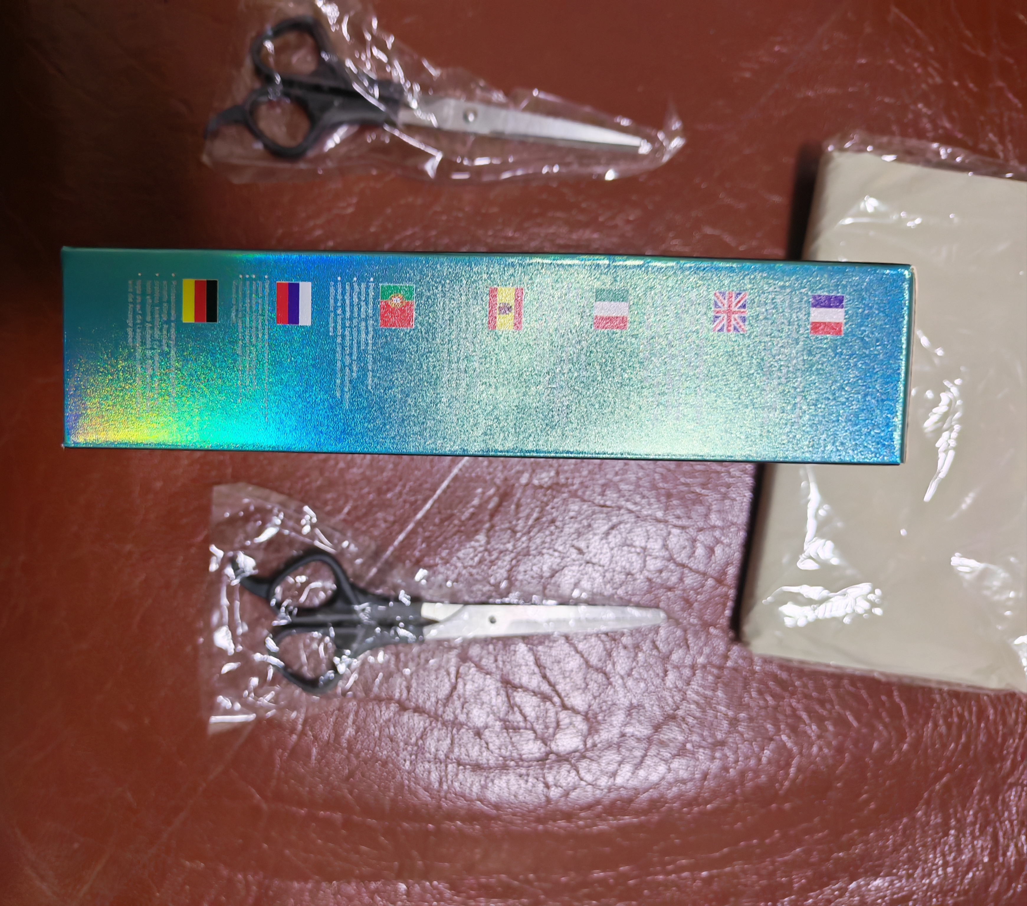 飞利浦PHILIPS同款德国电动理发器USB快充专业电推剪成人款理发器家用发廊剪头发 标配+围布4件套+平剪+牙剪+刀头 实拍图