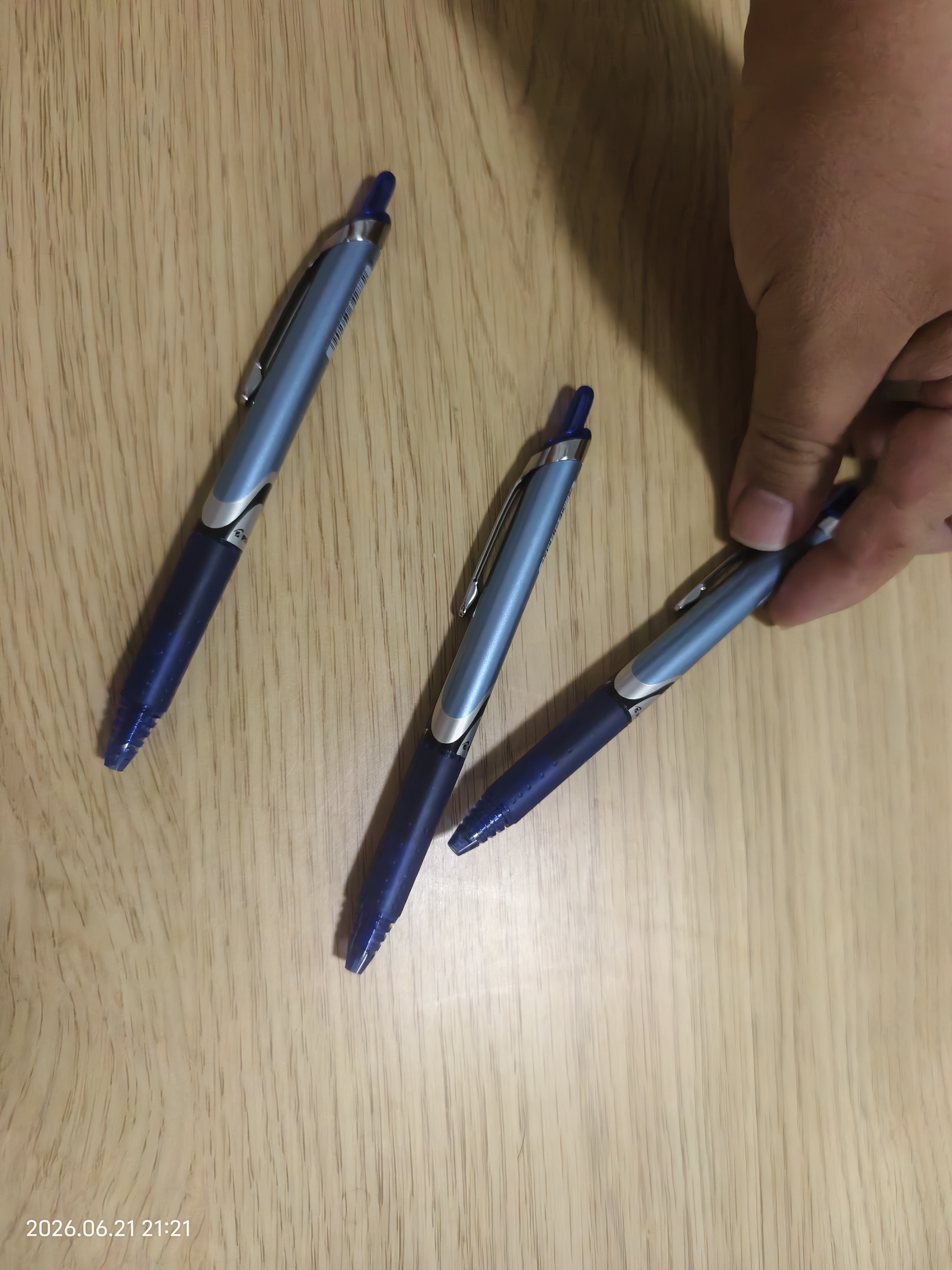 百乐（PILOT）BXRT-V5开拓王按动蓝色中性笔0.5mm签字笔商务水笔学生考试刷题笔高颜值文具套装 12支 实拍图