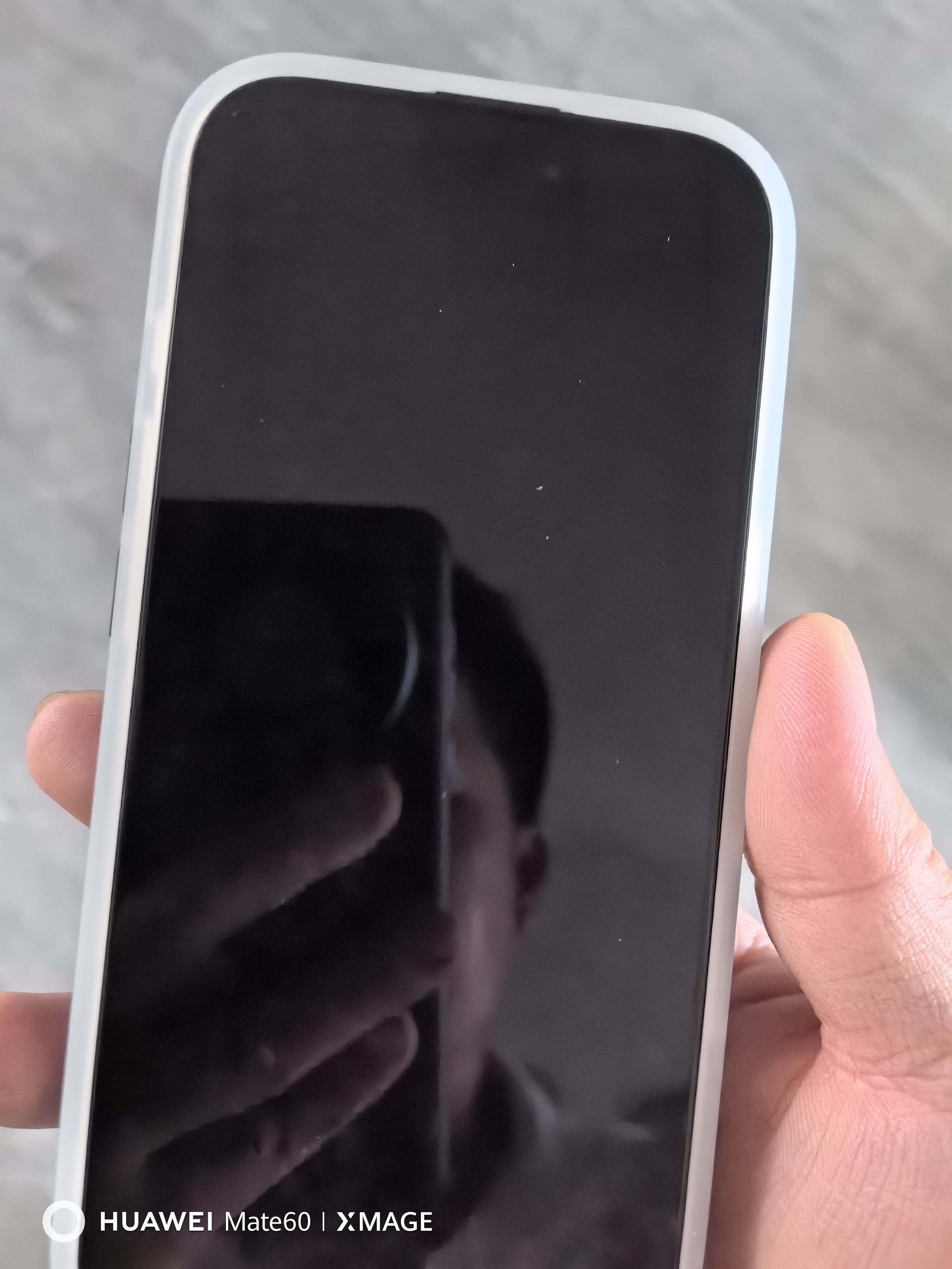 邦克仕（Benks）【自带拍照按键】适用苹果17手机保护壳 iPhone17防摔磁吸壳轻砂全包保护套 白 实拍图