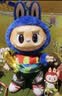 POP MART泡泡玛特 THE MONSTERS × FIFA系列-搪胶毛绒公仔labubu世界杯 Catch the Win搪胶毛绒公仔 实拍图
