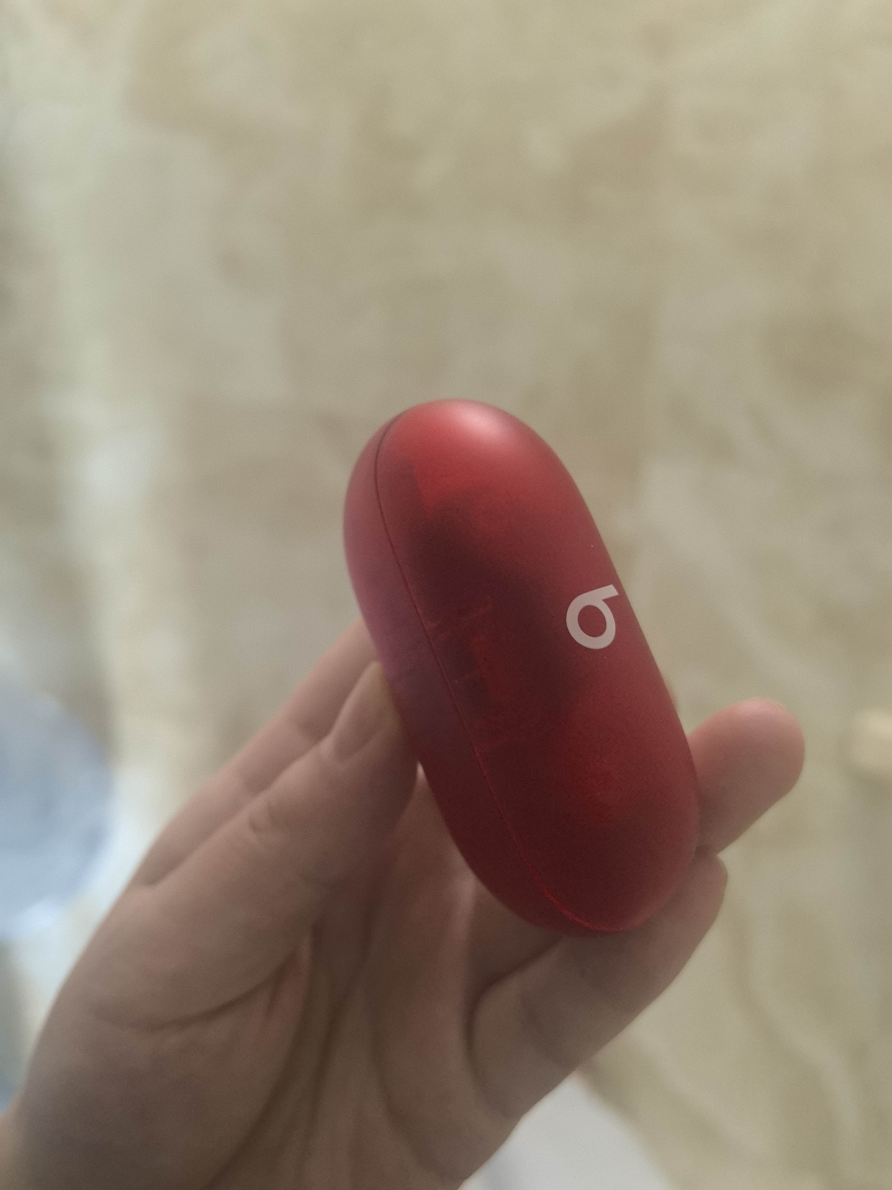 beats Solo Buds 真无线耳机【礼物】 蓝牙耳机  适用苹果安卓耳机  晶透红 实拍图