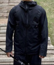 迪卡侬（DECATHLON）硬壳冲锋衣男女春秋登山防风防水单层夹克风衣运动外套MH500 玄武黑（男女同款）- 亚洲款 新款上市 加内胆选大一码 XL 实拍图