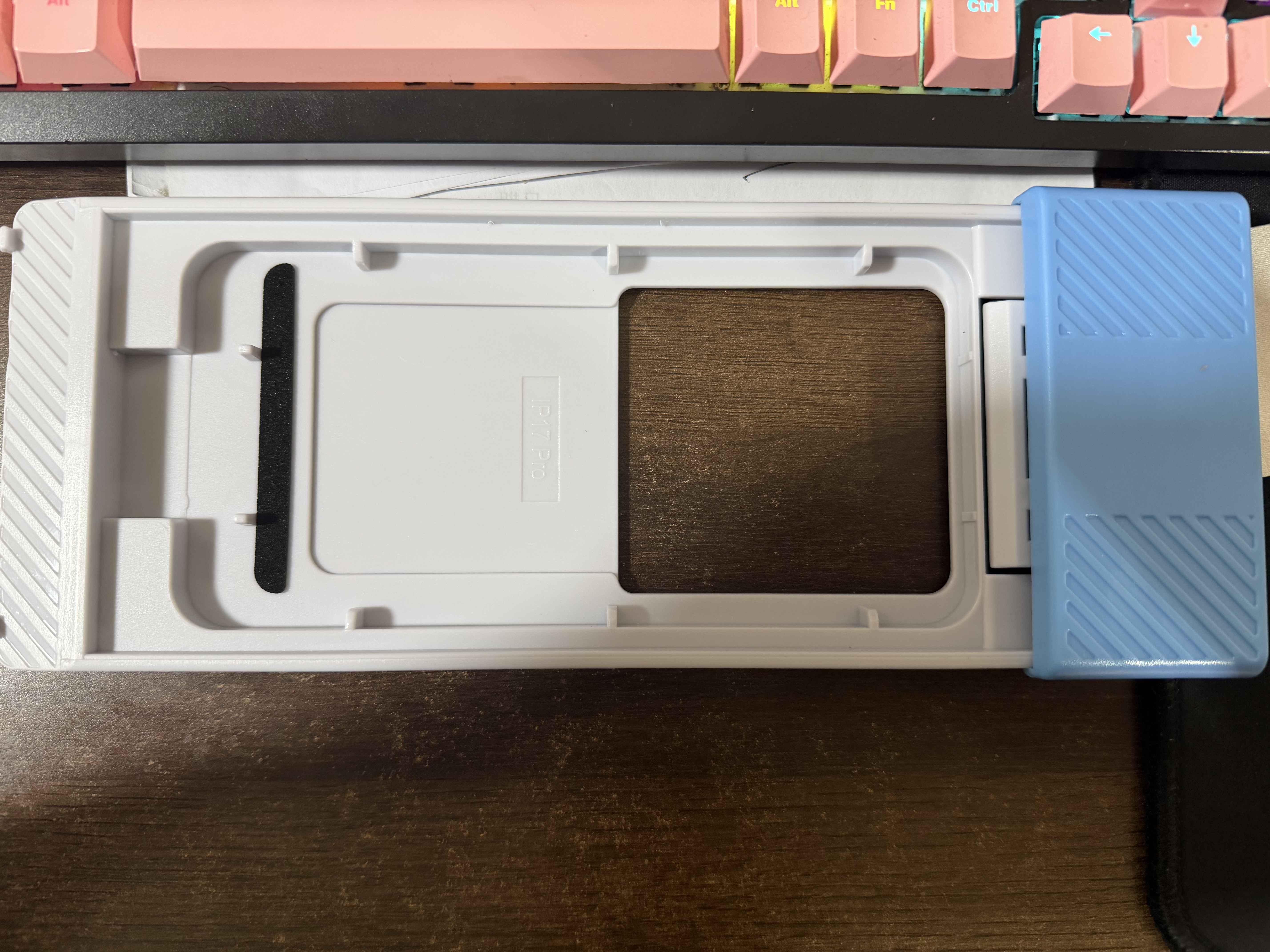 哇牛（Waniu）3D热弯AR增透抗反射零感适用苹果17ProMax钢化膜iPhone16pro手机保护超薄黑边全屏幕覆盖防摔贴膜 iPhone 17 Pro AR增透3D热弯膜-0.15mm-两片装 实拍图