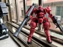 万代（BANDAI）HG 夏亚专用 红扎古高达GQUUUUUUX 跨时之战 拼装模型 实拍图