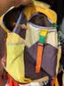 尤克达蒂（yookdd）登山包旅行包大容量男女多巴胺户外健身徒步背包双肩包女旅游轻便 轻便登山书包【黄配紫】 【不带挂件】 实拍图