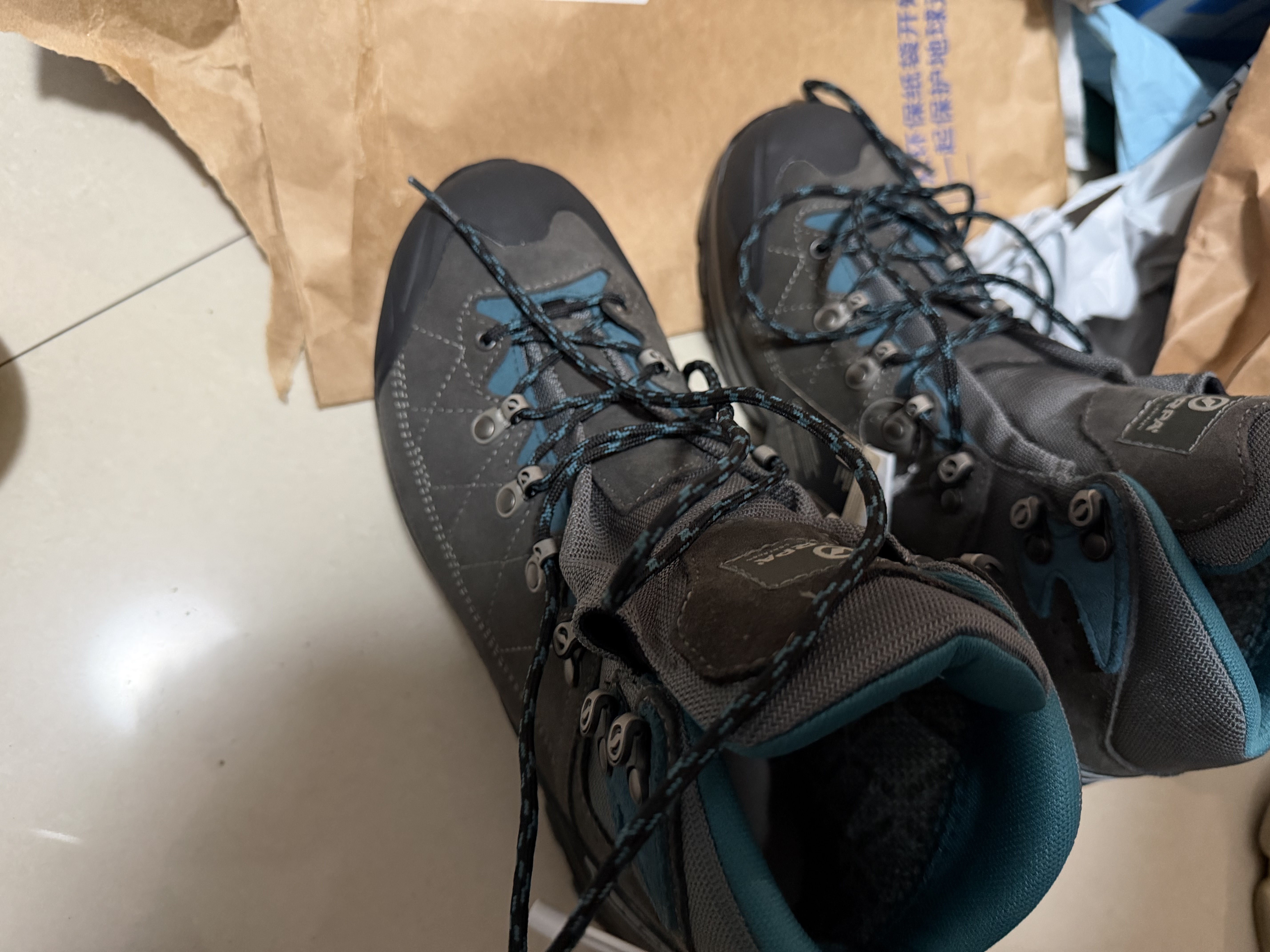 SCARPA思嘉帕冈仁波齐户外鞋登山鞋专业防水防滑耐磨高帮穿越版徒步鞋男 男款-鲨鱼灰拼蓝色大一码拍 42 实拍图