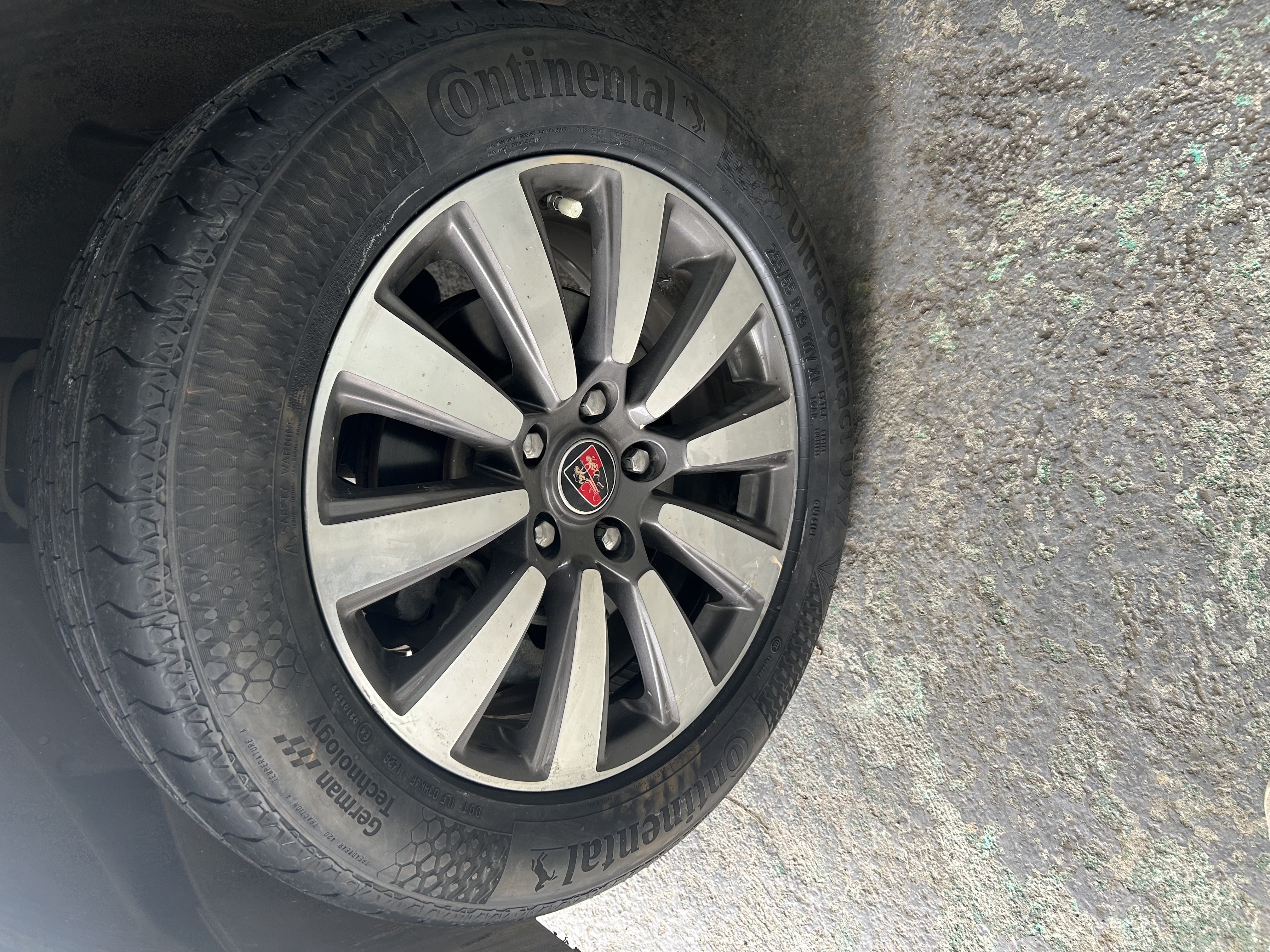 马牌（Continental）汽车轮胎255/55R19 111Y XL FR UX7 适配奥迪Q7保时捷卡宴 实拍图