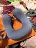 思莱宜u型枕护颈枕飞机颈枕脖子U型枕护脖出差便携记忆棉可收纳U型脖枕 实拍图