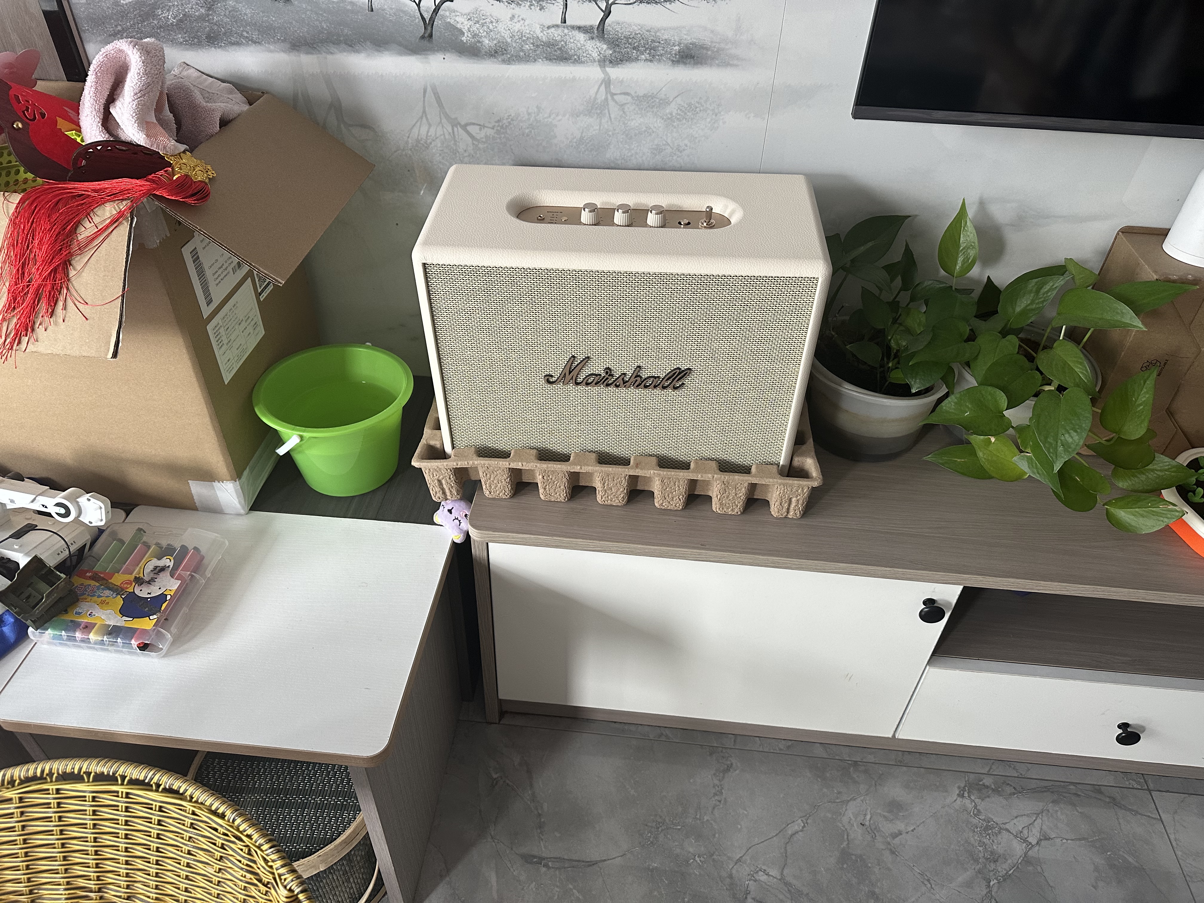 马歇尔（Marshall）WOBURN III第三代家用音响无线蓝牙5.2音箱大音量超重低音音箱发烧级电视音响2026新款礼物高保真 奶白色 实拍图