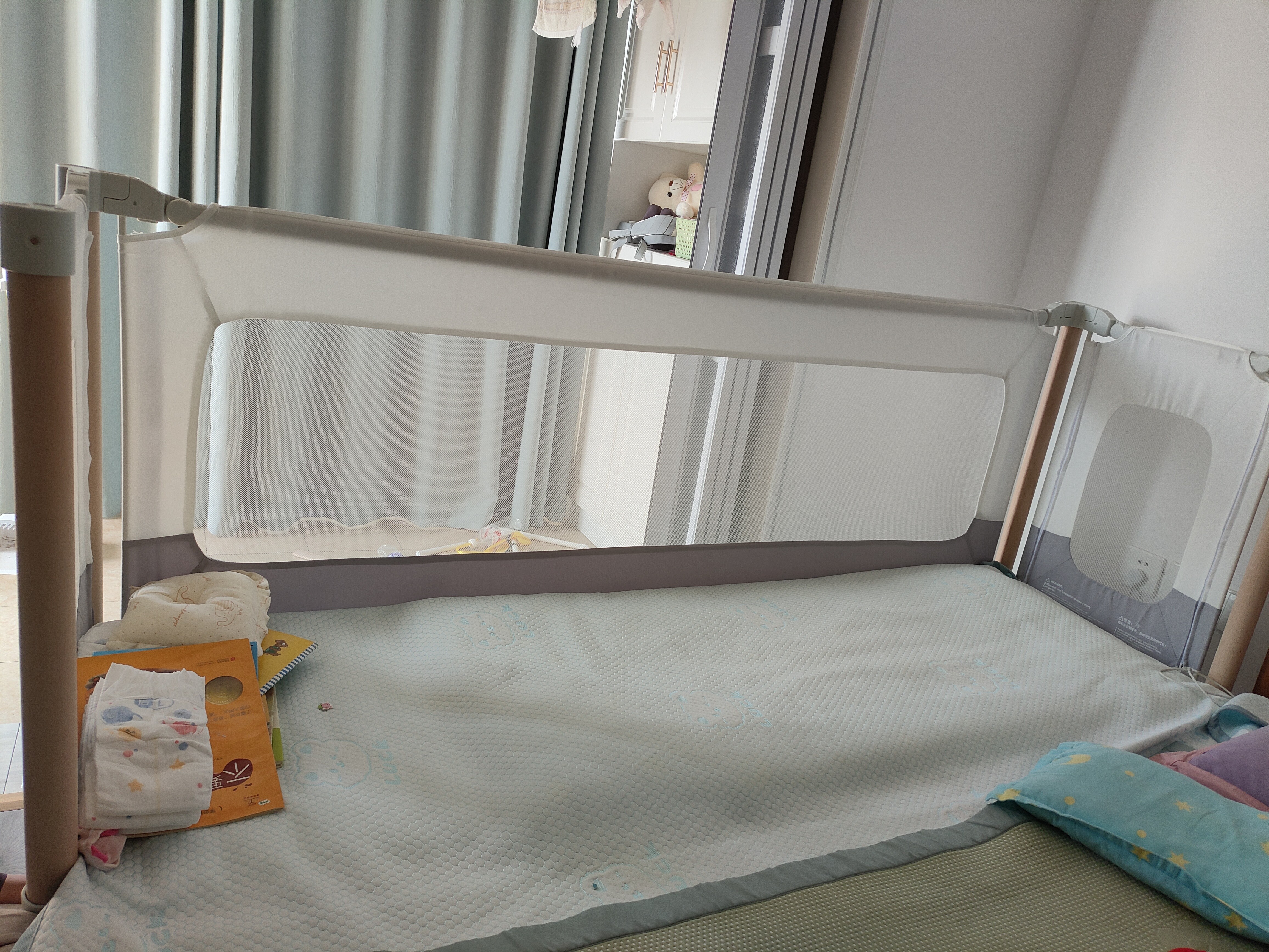 巴童木 BARTOMOON榉木拼接床婴儿床实木儿童床加宽小孩床边床加高护栏可升降可拆洗 全榉木单床(三面护栏)+6cm可拆洗椰棕床垫 200*60CM【三面护栏可升降可拆洗】 实拍图
