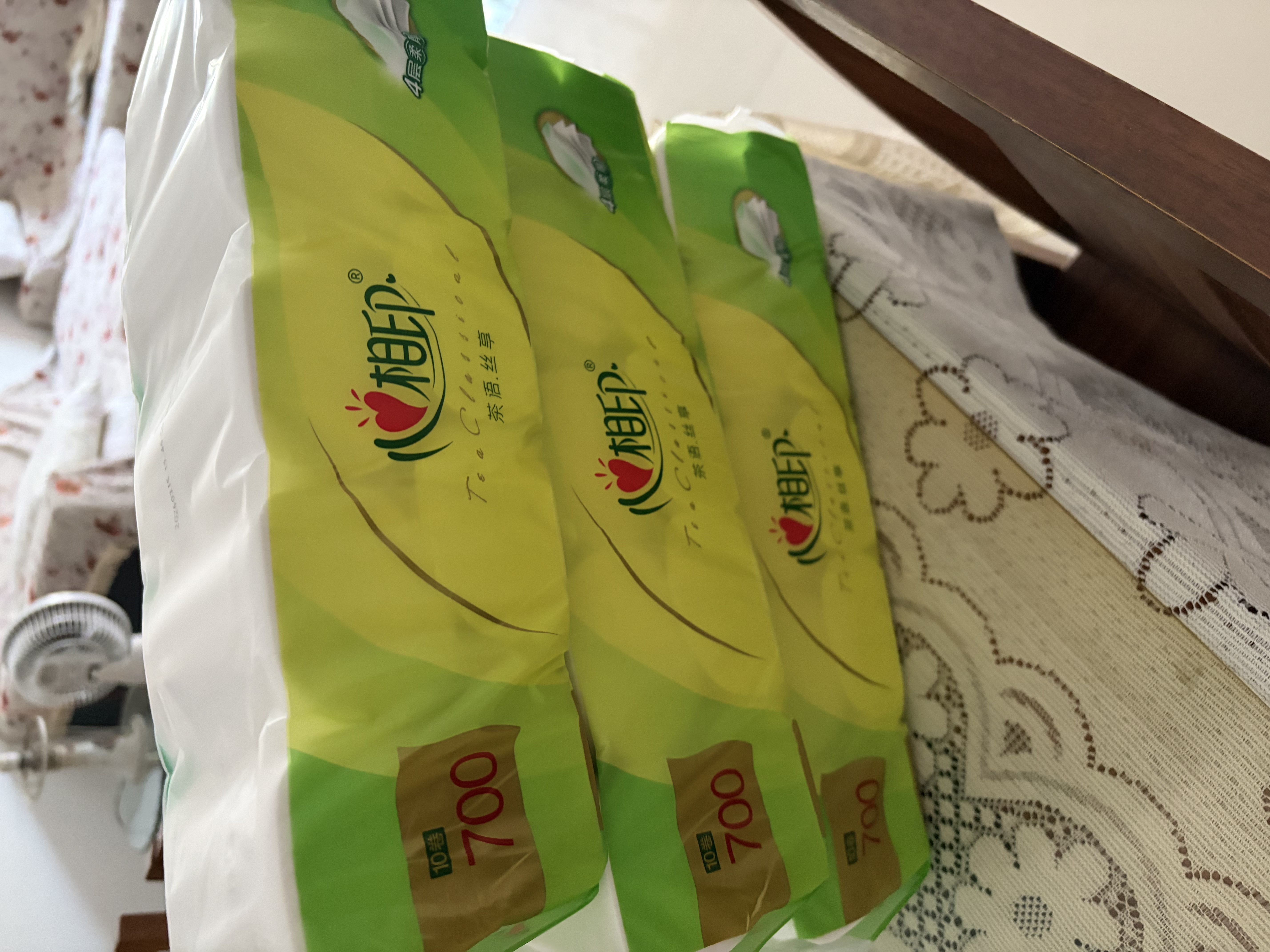 心相印卷纸纸巾卫生纸厕纸手纸无芯卷筒纸厕所纸家用整箱批发可水溶 4层 70g*30卷 实拍图
