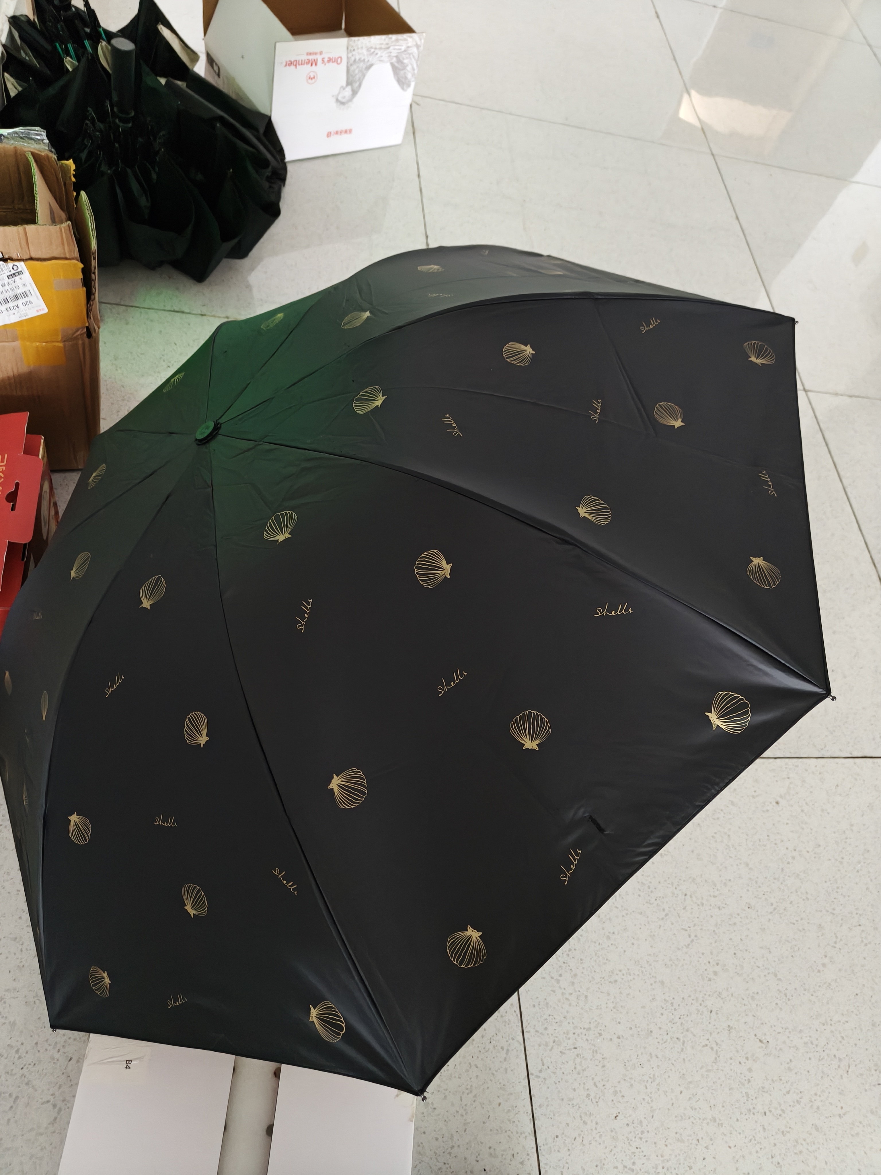 天堂伞 防晒阳伞三折 遮阳伞黑胶防晒伞贝壳图案三折叠晴雨伞 黑色 实拍图