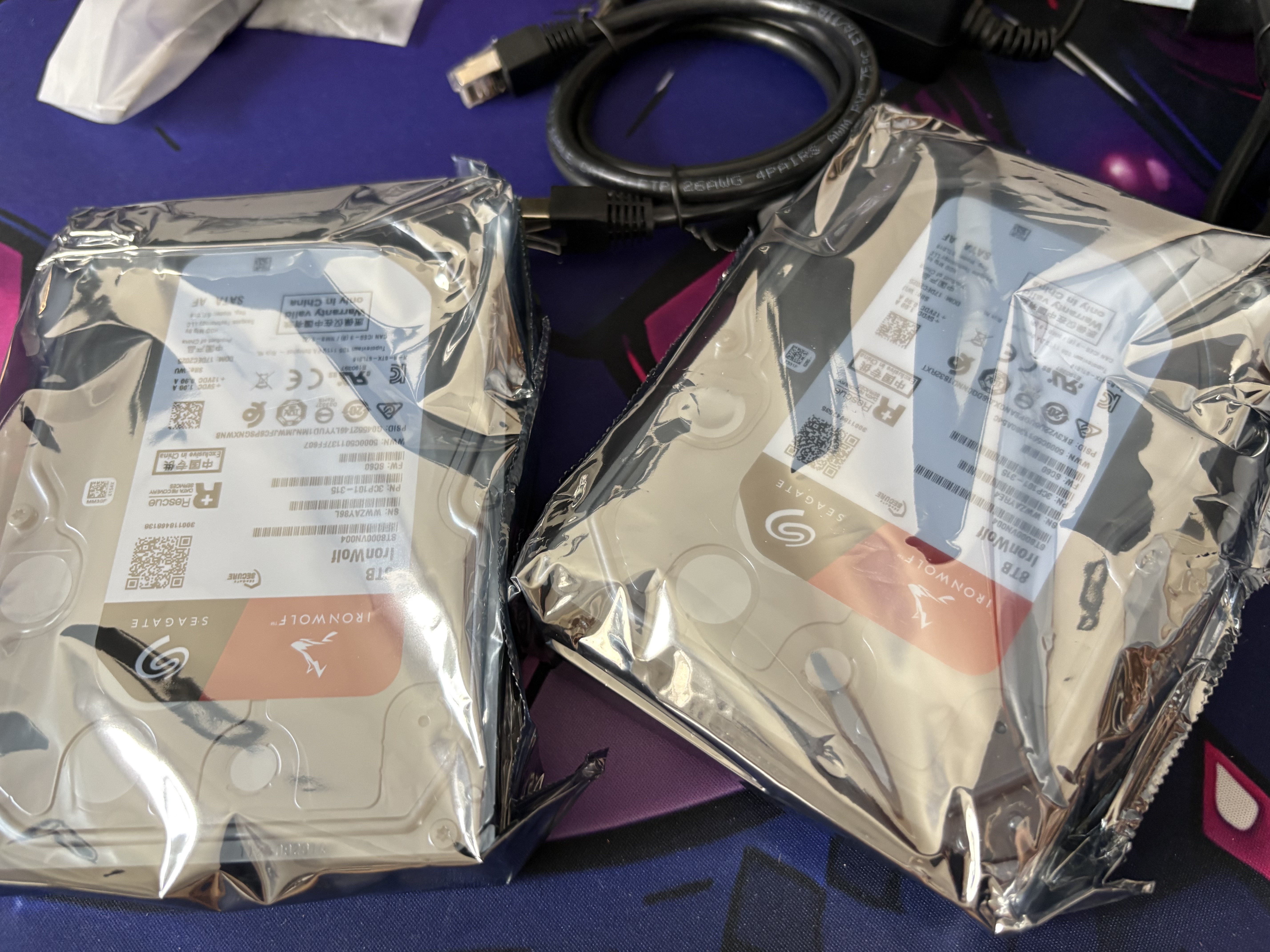 绿联私有云DH4300Plus 8G版16T四盘位NAS网络存储个人云家庭硬盘服务器手机NFC一碰连接手机平板扩容 实拍图
