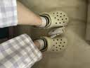 卡骆驰（CROCS）经典洞洞鞋轻便百搭女沙滩鞋包头拖鞋男鞋|10001 骨白色-2Y2(含智必星) 35 （210mm) 实拍图