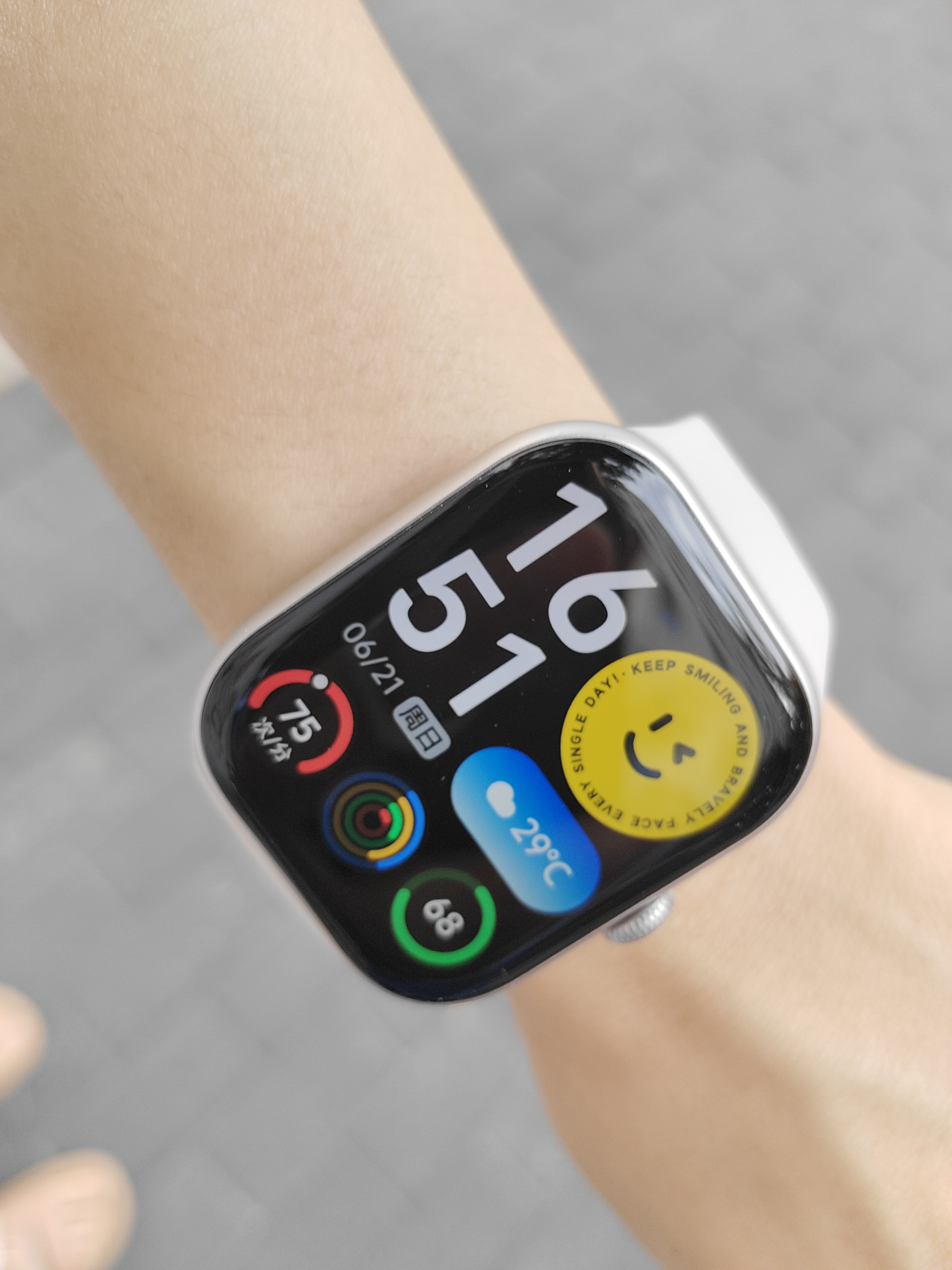 vivo WATCH GT 2【国家补贴】智能手表新年年会礼物运动 健康 监测 电话 电子表 礼物 蓝牙版 空格白 软胶 实拍图
