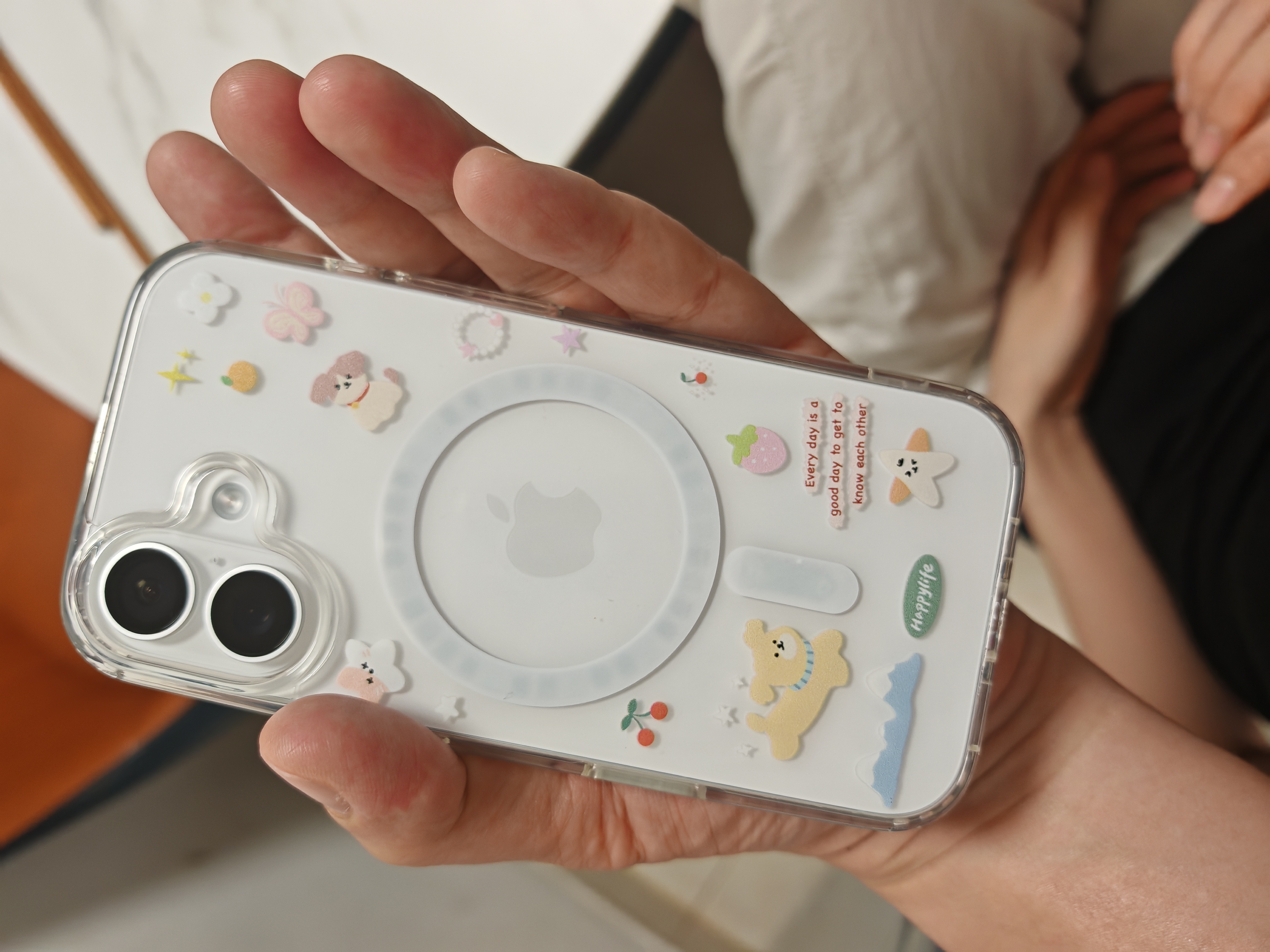 江铭适用苹果17手机壳带Ai相机按键全包iPhone17保护套Magsafe磁吸充电轻薄简约男女保护壳透明防摔壳 实拍图