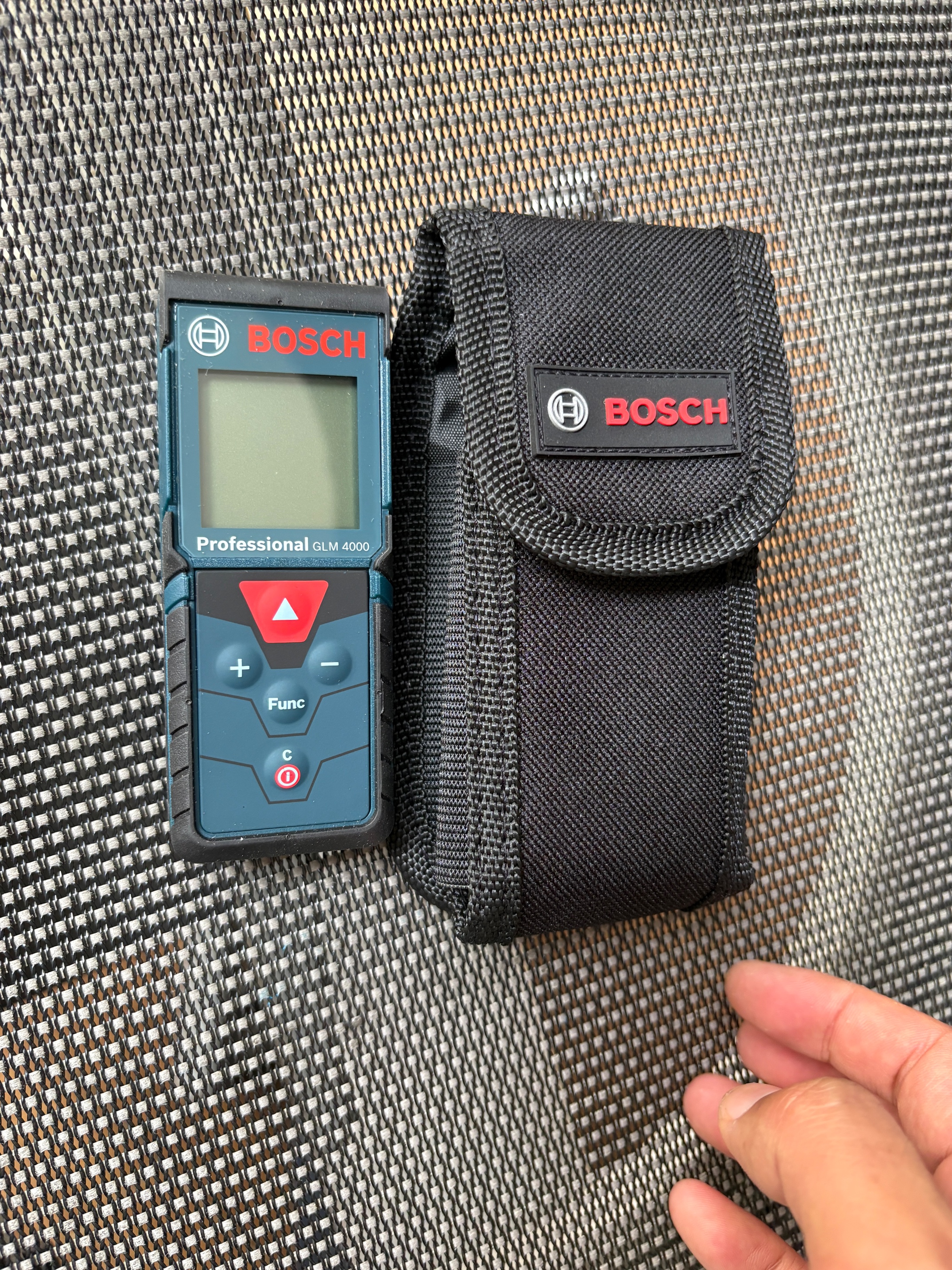 博世（BOSCH）红外线激光测距仪测量仪量房仪电子尺卷尺小巧便携40米GLM 4000 实拍图