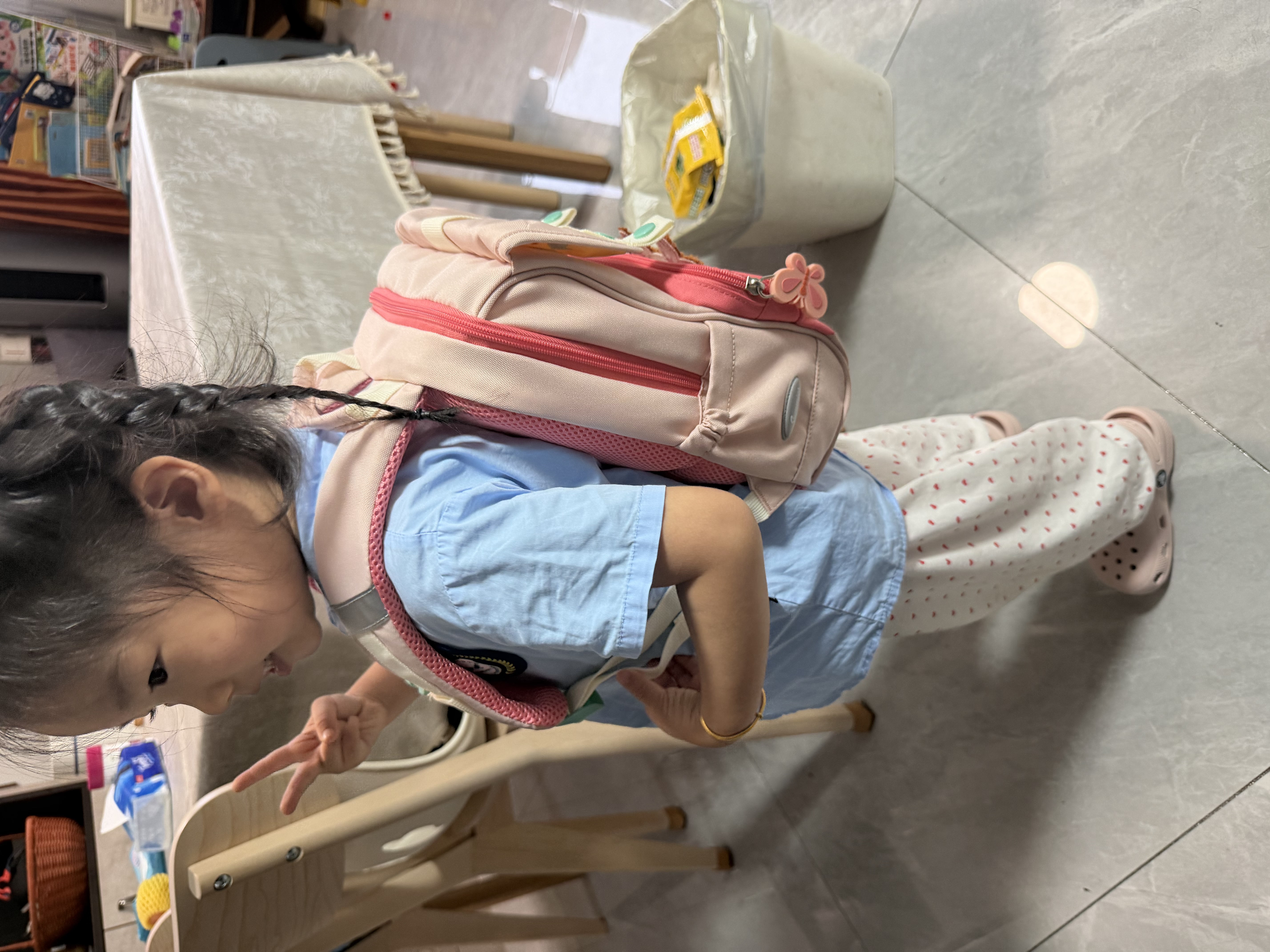新秀丽学生书包26年上新幼儿双肩包女孩游学包儿童礼物大容量背包U22 实拍图