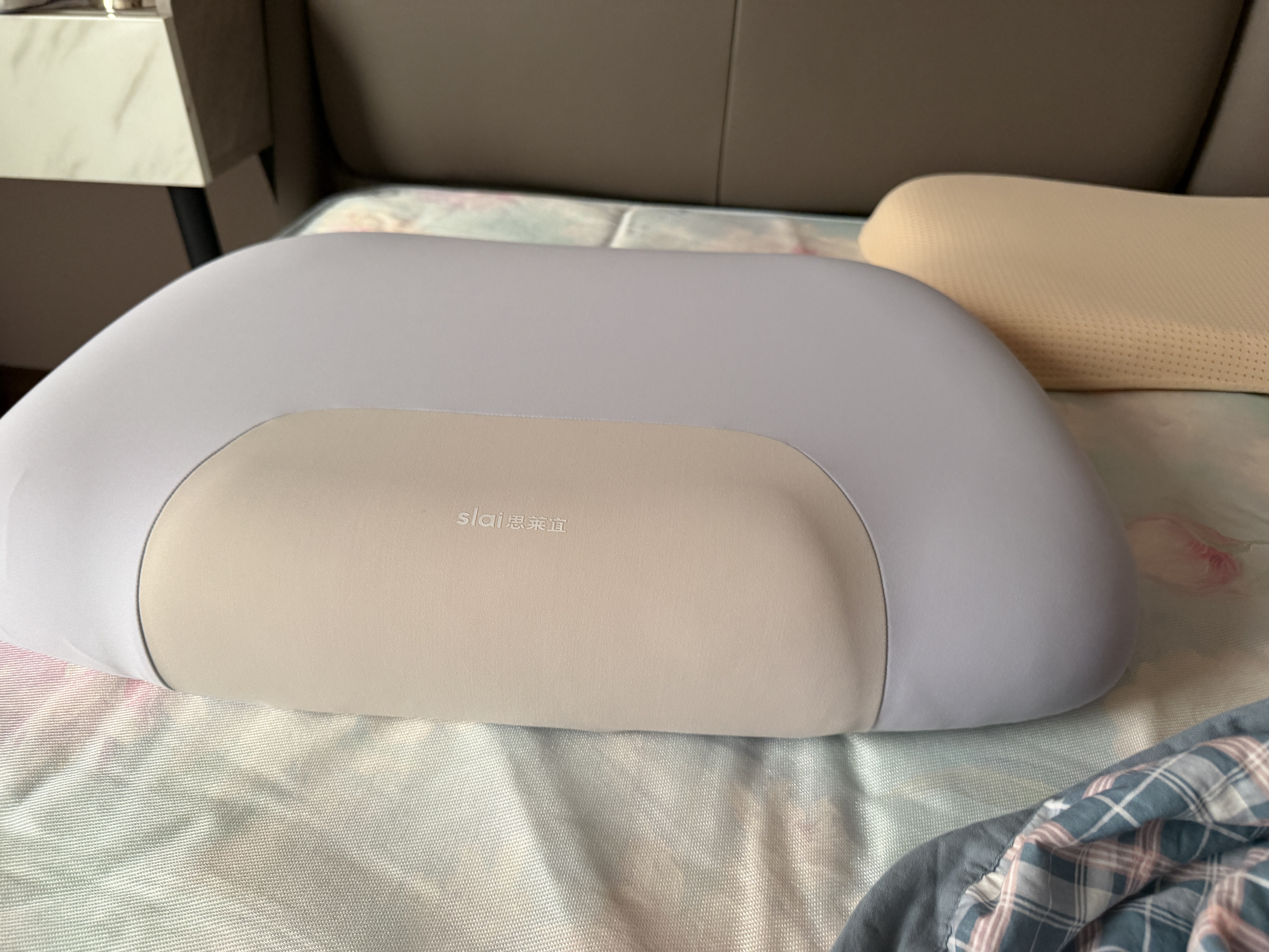 思莱宜枕头深度睡眠颈椎枕成人家用颈椎病专用枕人体工学记忆棉 实拍图