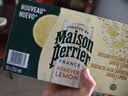 Perrier 巴黎水 法国原装进口无糖气泡水 250ml柠檬味10罐+西柚味10罐 实拍图