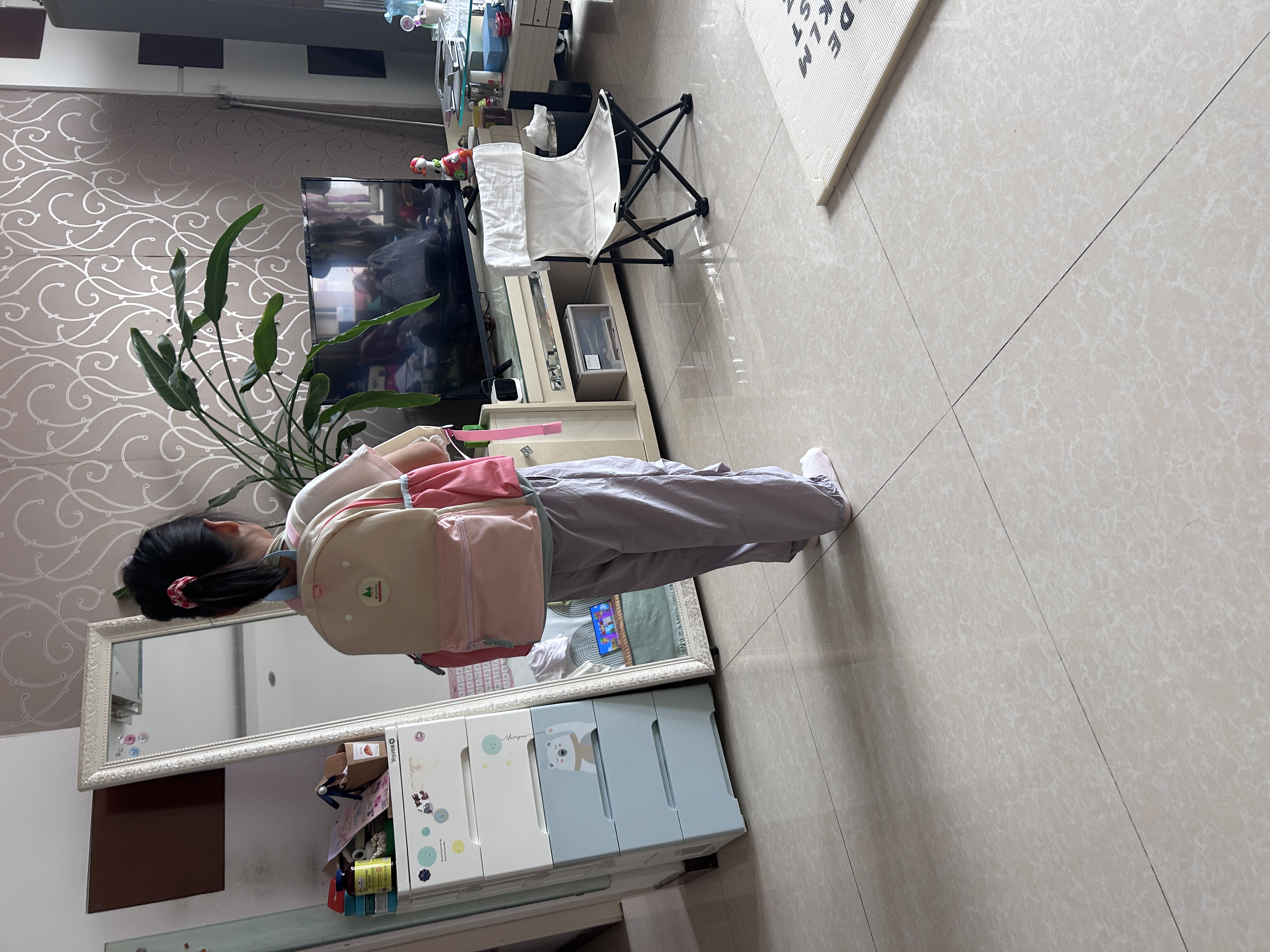 SHUKIKU儿童书包1-3年级小学生超轻防泼水透气背包户外旅游 桃子果汁M码 实拍图