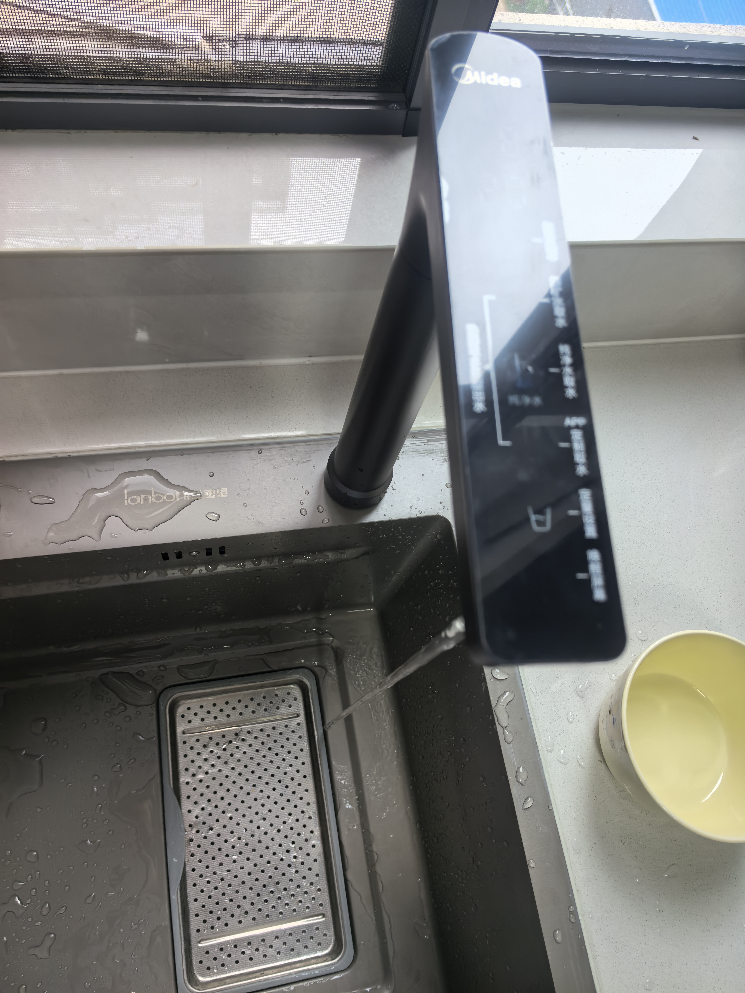 美的（Midea）净水器星河2.0净水机0阻垢家用母婴直饮加热一体机餐边柜壁挂管线机厨下RO反渗透净矿双水三件套 星河2.0净水器+星河冷热彩屏管线机 两件套 实拍图